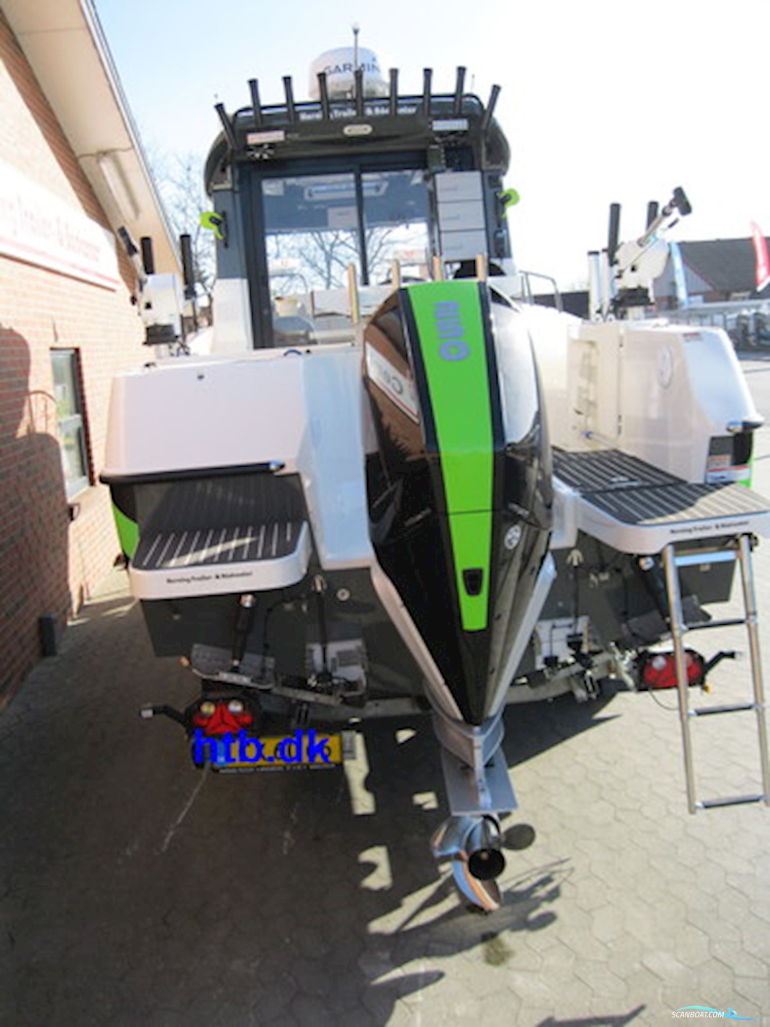 Quicksilver 675 Pilothouse Explorer Edition model m/Mercury F250 hk V8 Verado og Brenderup trailer - NU NEDSAT KR. 200.000,- !