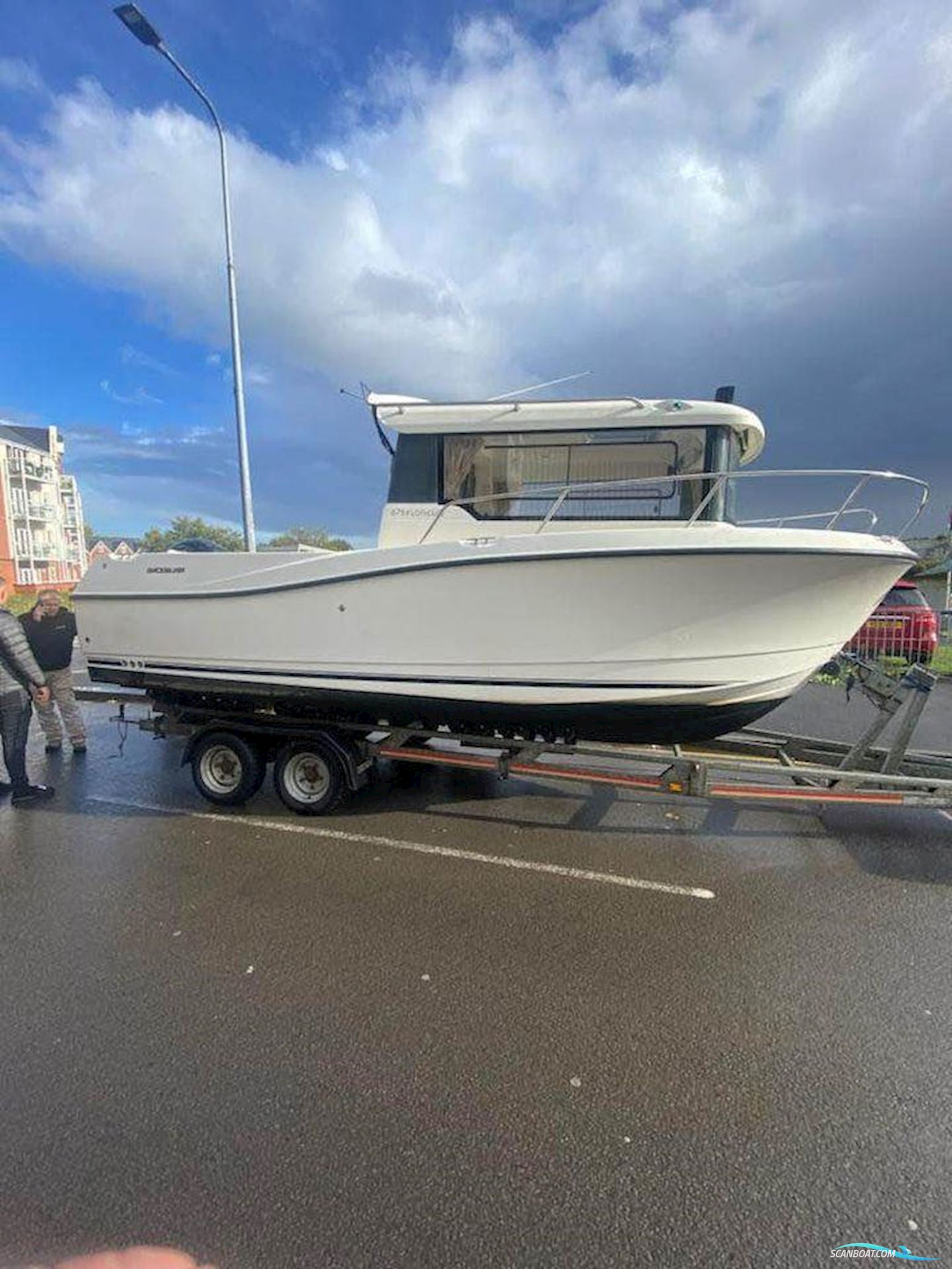 Quicksilver 675 Pilothouse Motorboot 2018, mit Mercury motor, England