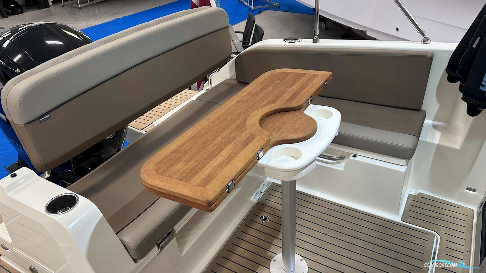 Quicksilver 675 Weekend