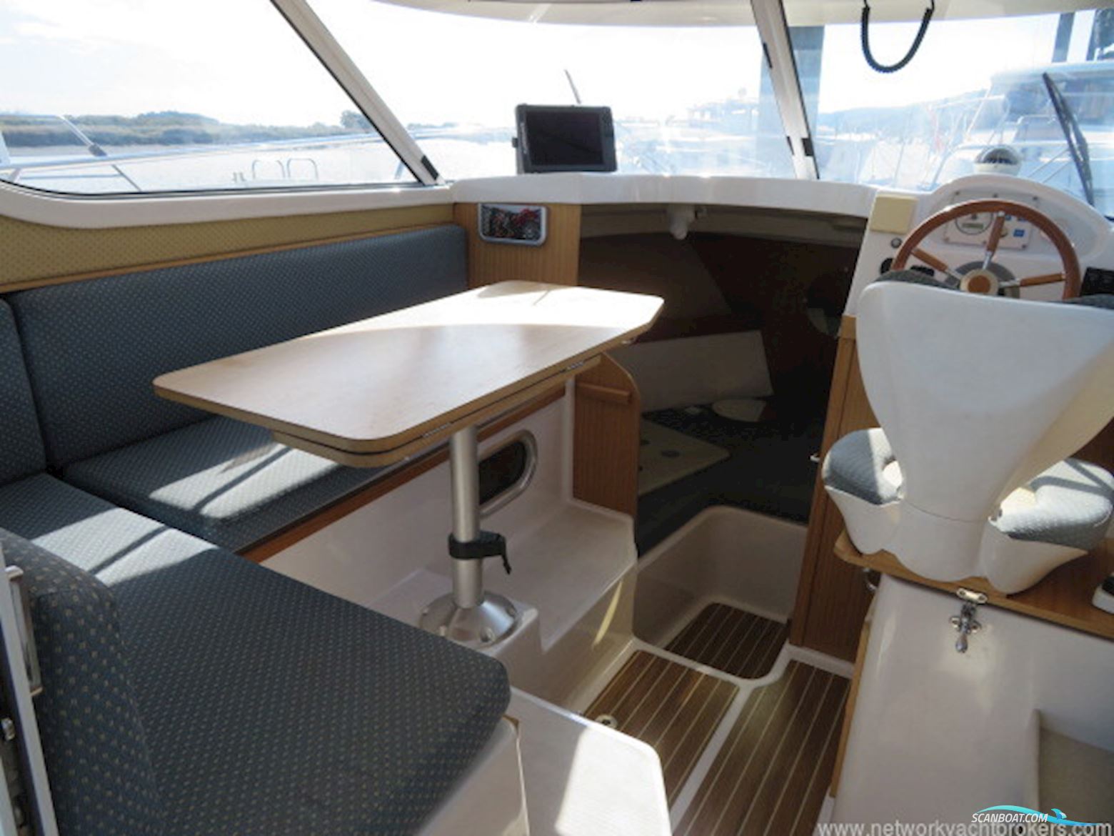 Quicksilver 700 Weekender