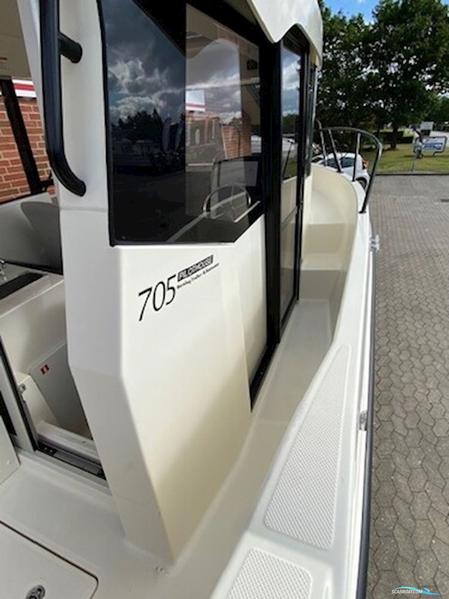 Quicksilver 705 Pilothouse m/Mercury F225 hk V6 