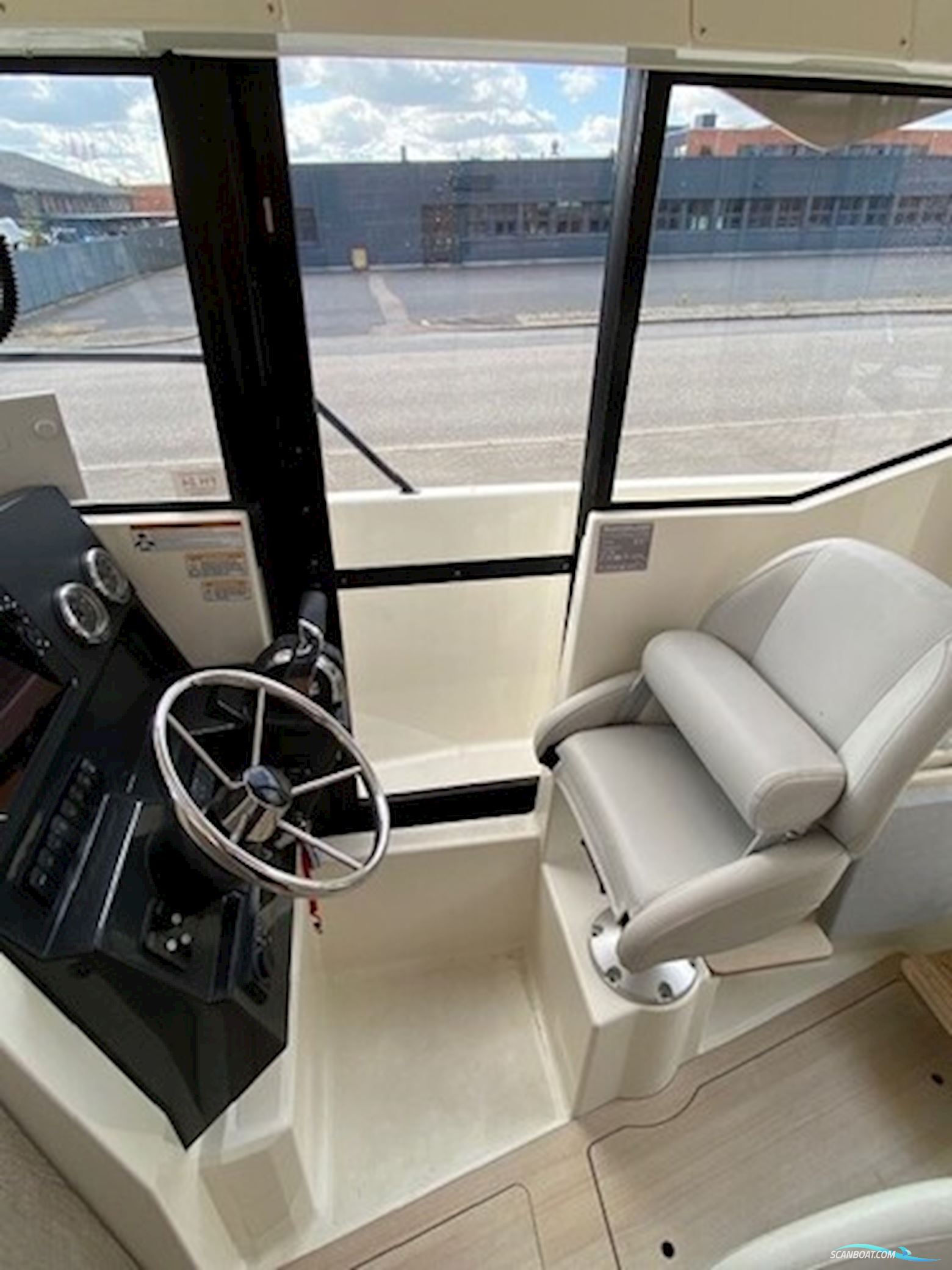 Quicksilver 705 Pilothouse m/Mercury F225 hk V6 