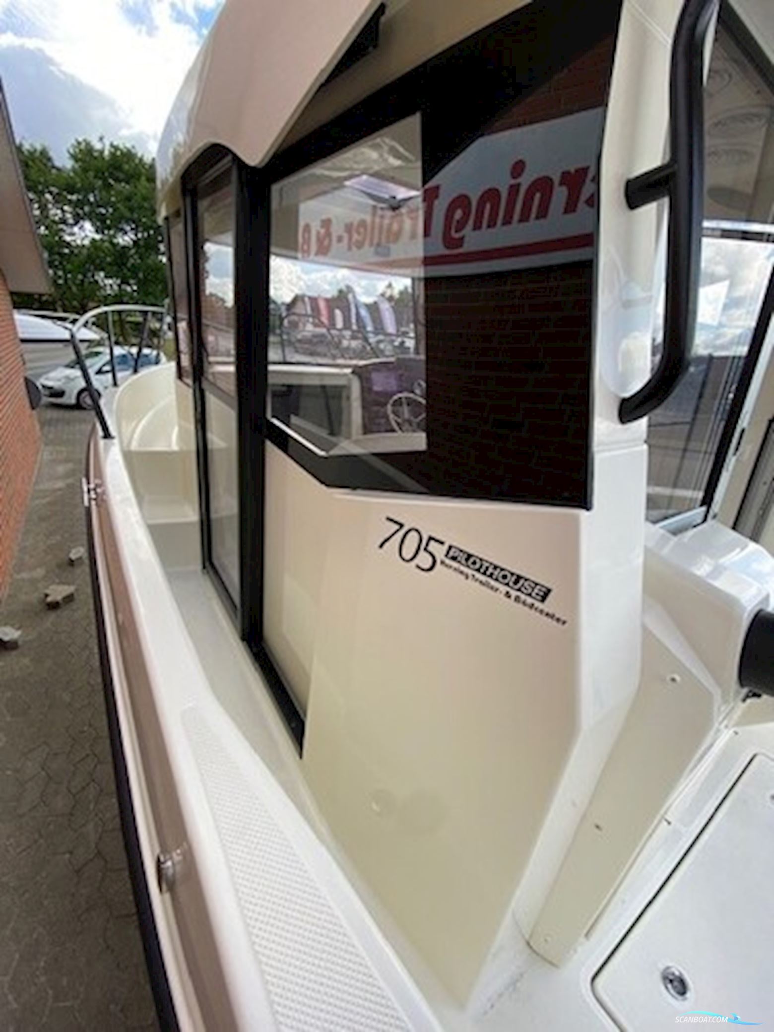 Quicksilver 705 Pilothouse m/Mercury F225 hk V6 