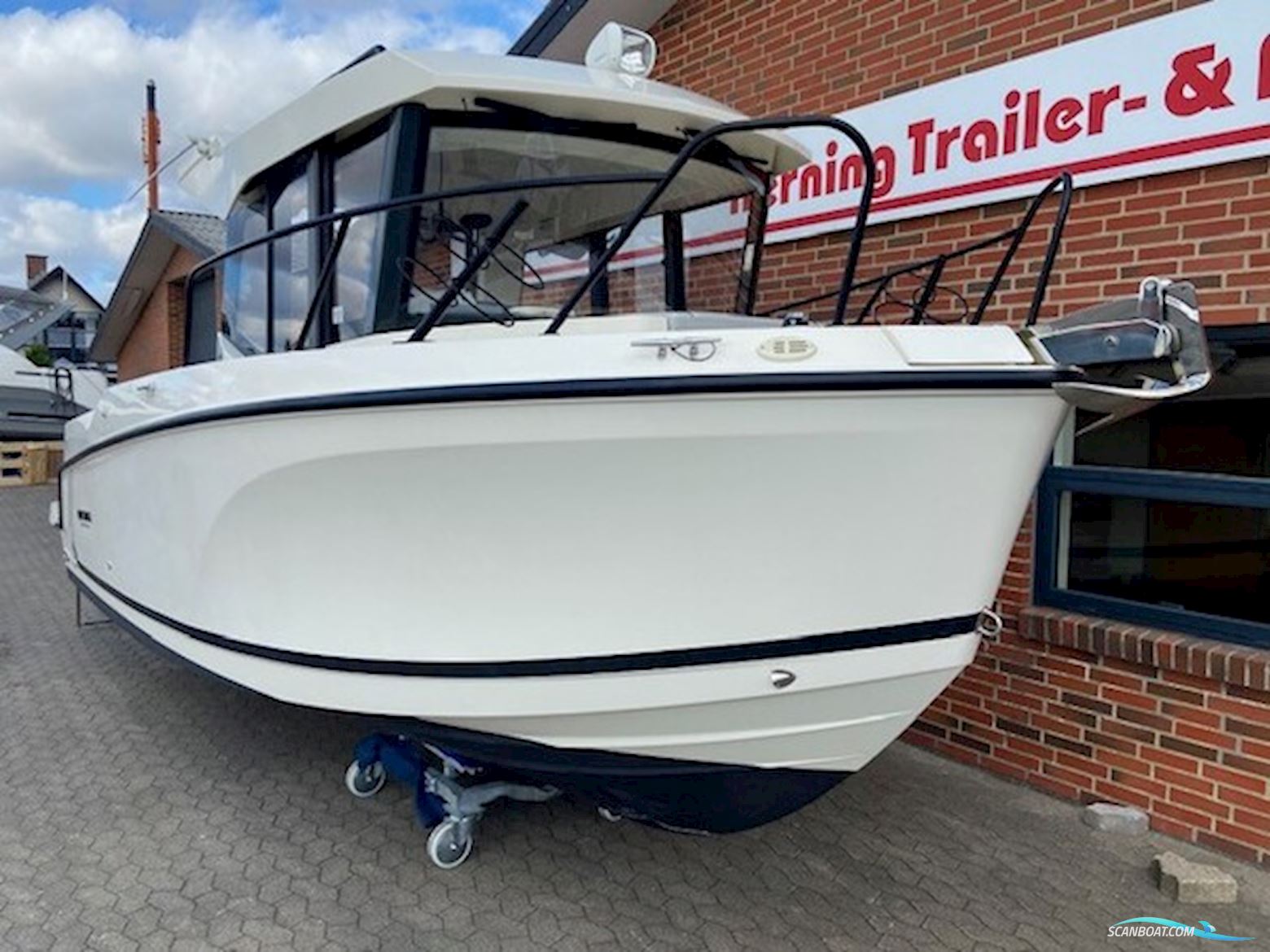Quicksilver 705 Pilothouse m/Mercury F225 hk V6 