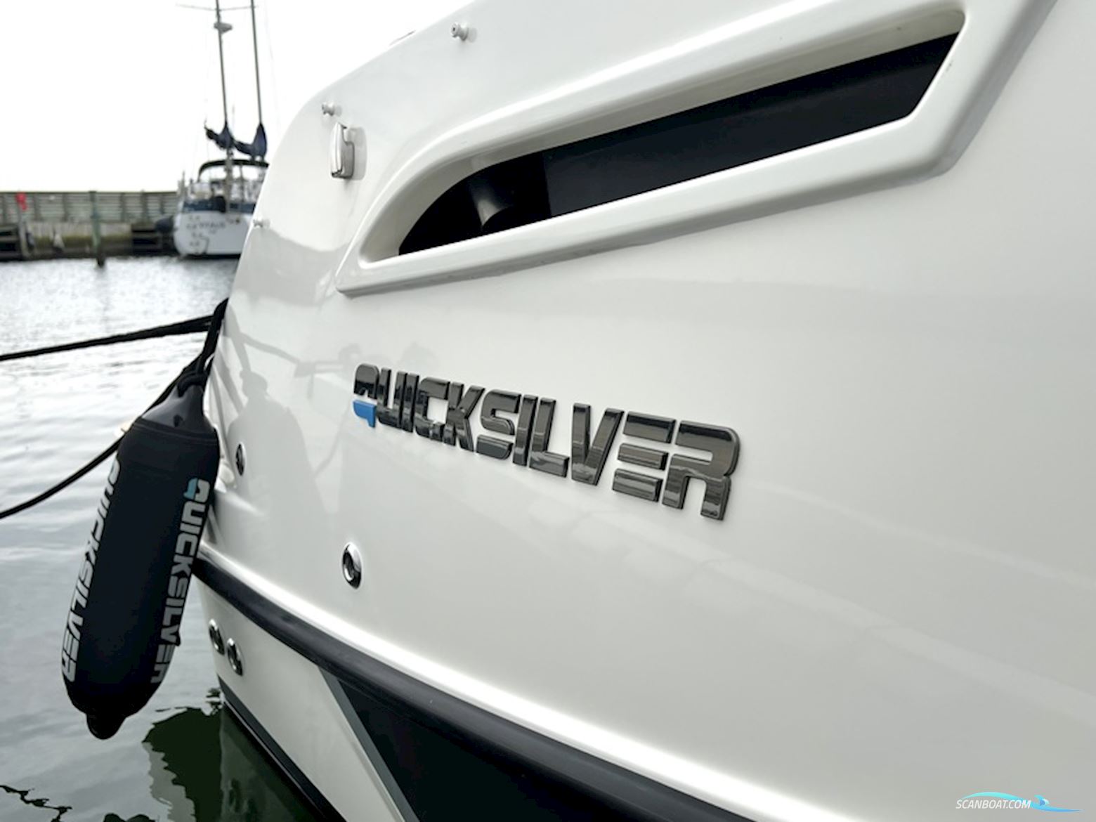 Quicksilver 705 Weekend