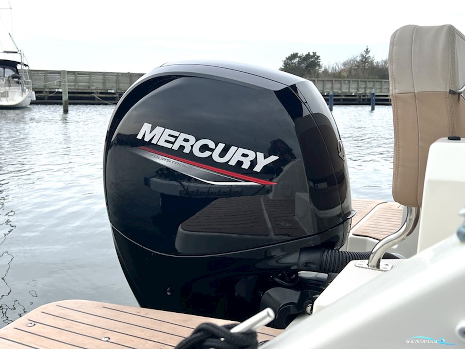 Quicksilver 705 Weekend