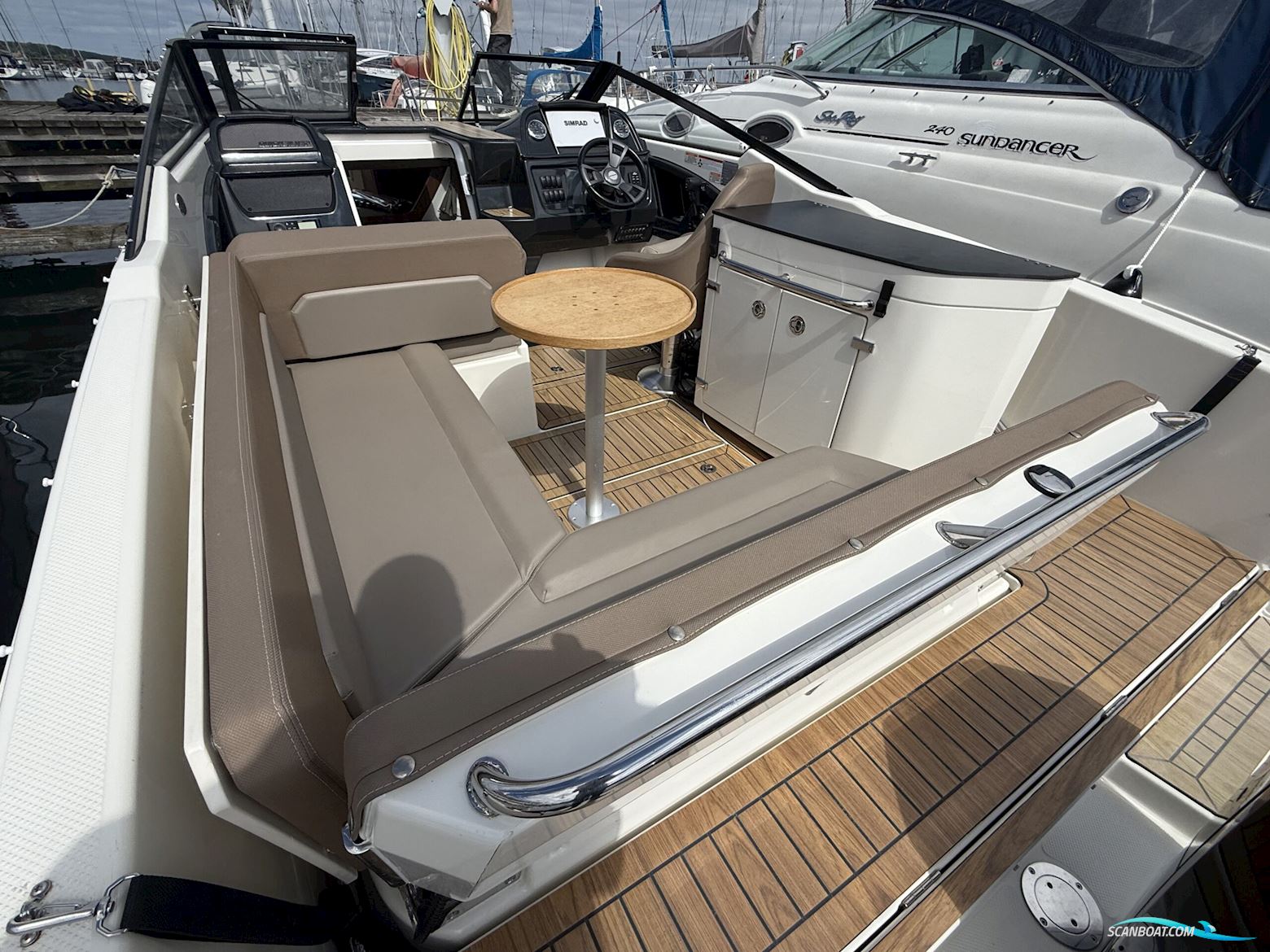 Quicksilver 755 Activ Cruiser, Nedsat