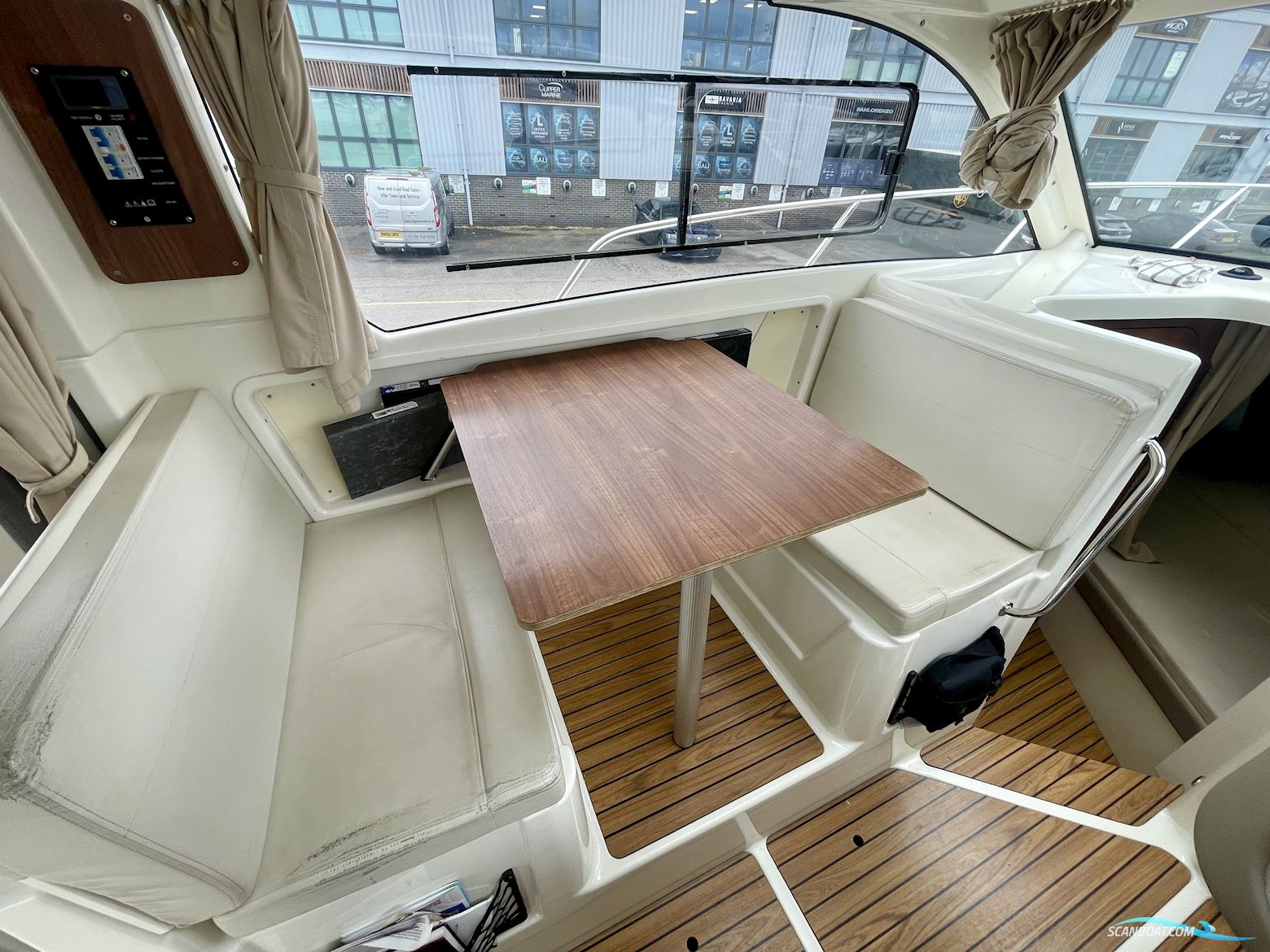 Quicksilver 755 Weekend