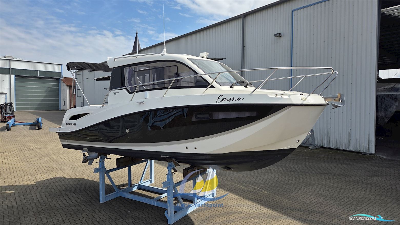 Quicksilver 755 Weekend