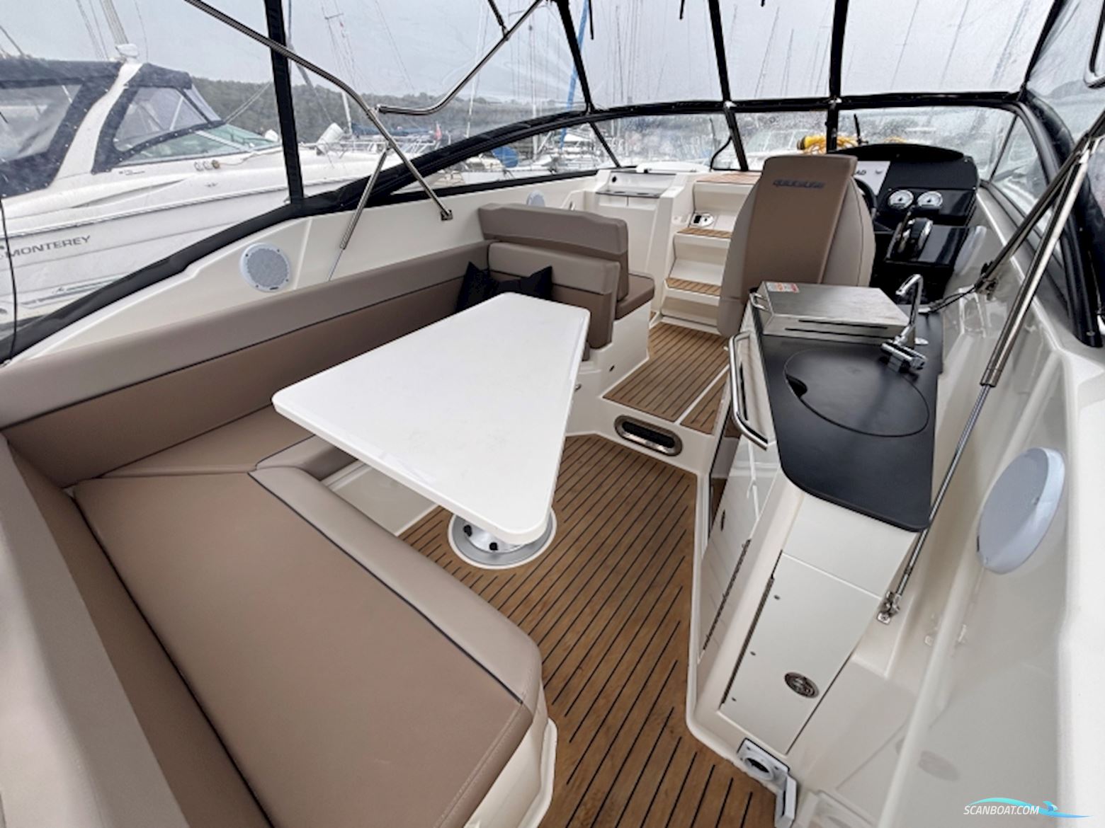 Quicksilver 805 Activ Daycruiser