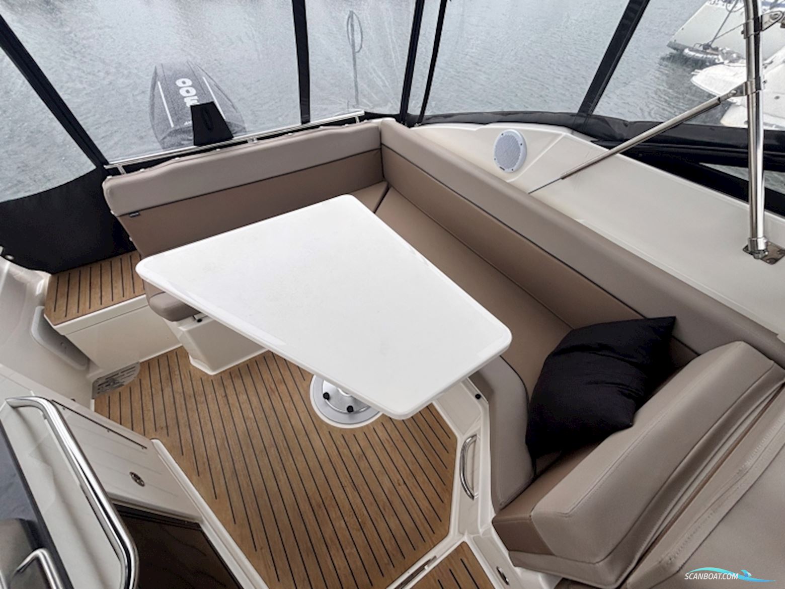 Quicksilver 805 Activ Daycruiser