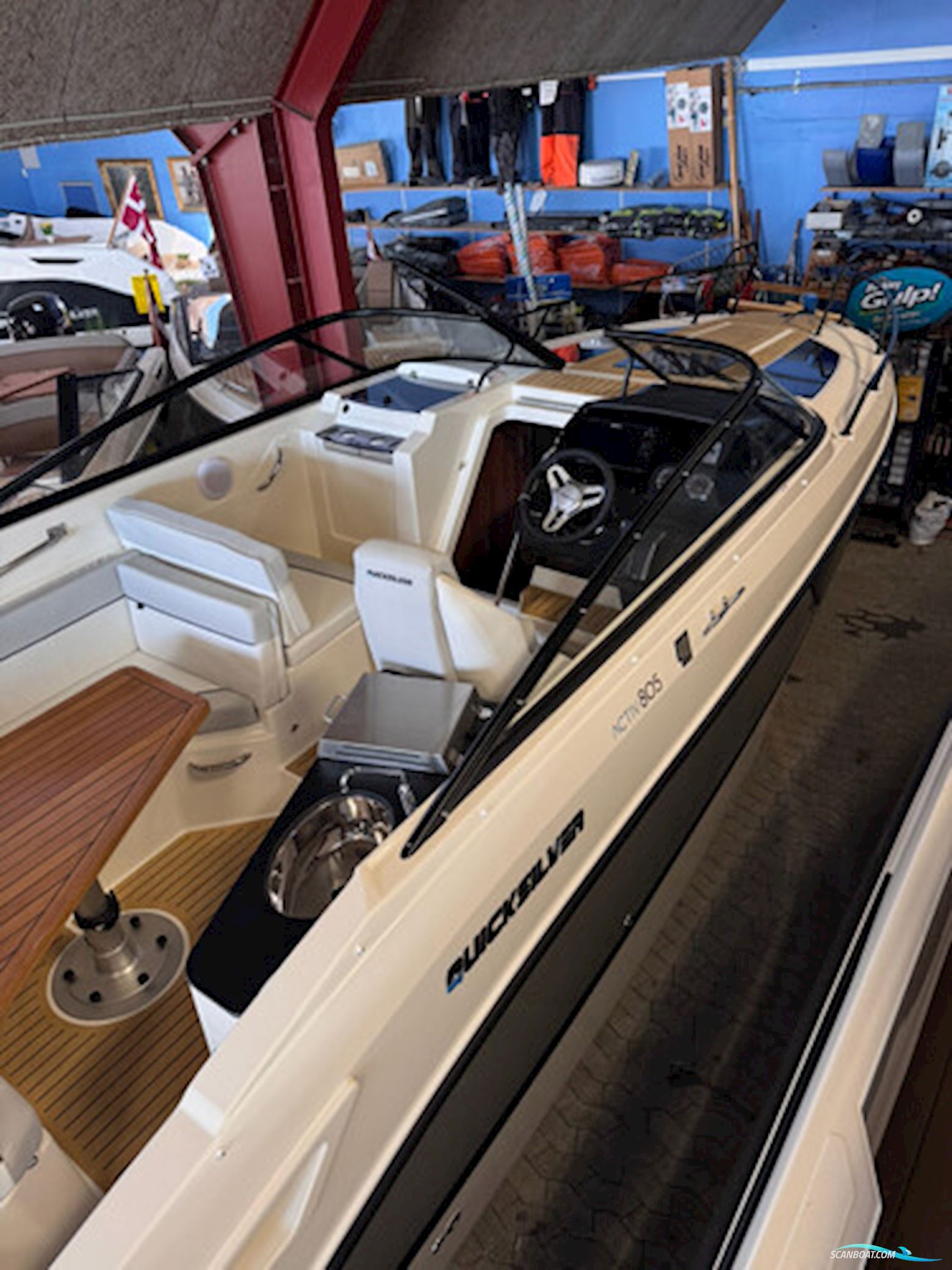 Quicksilver 805 Cruiser 40 Year Anniversary Edition 