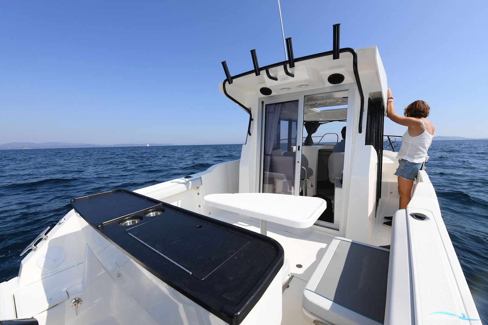 Quicksilver 805 Pilothouse