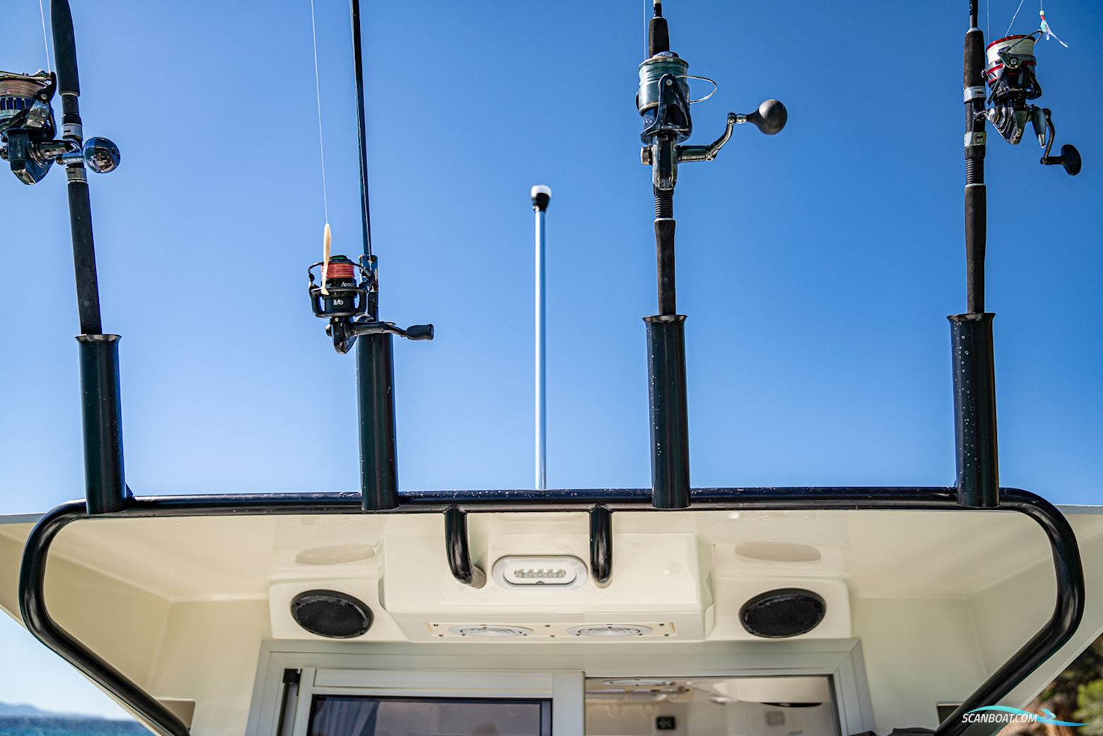 Quicksilver 805 Pilothouse