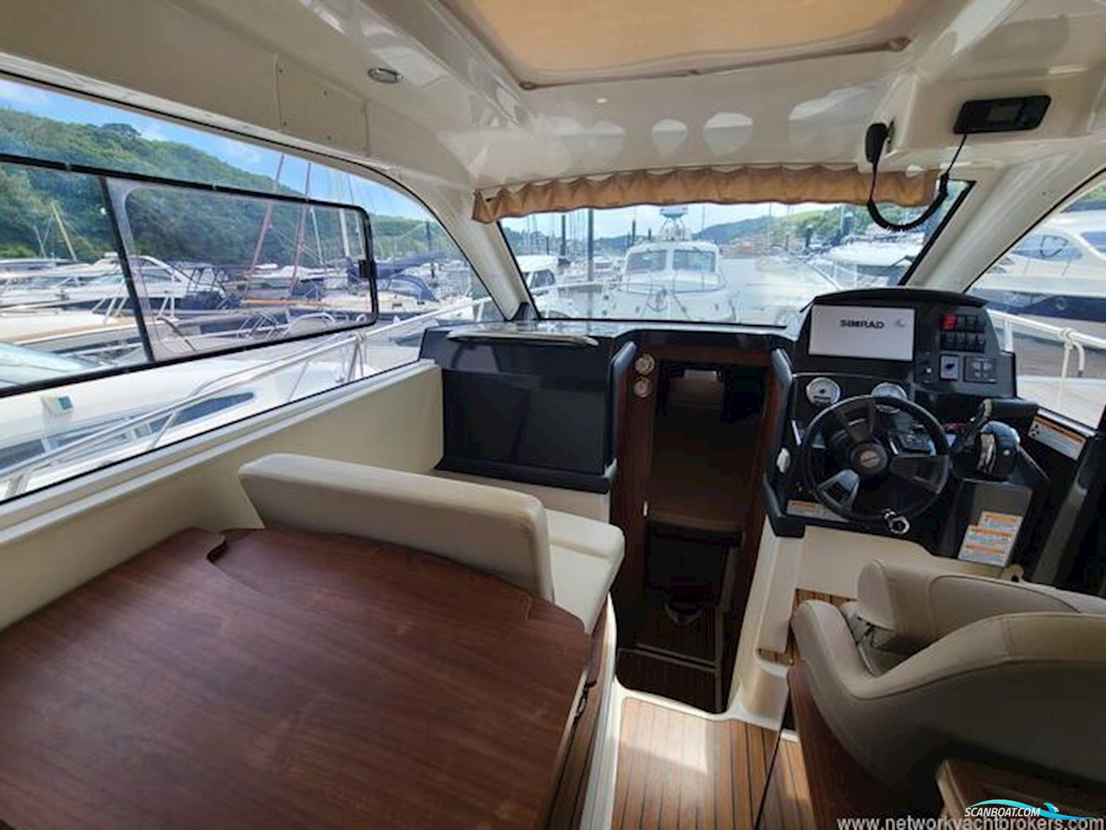 Quicksilver 855 Weekend