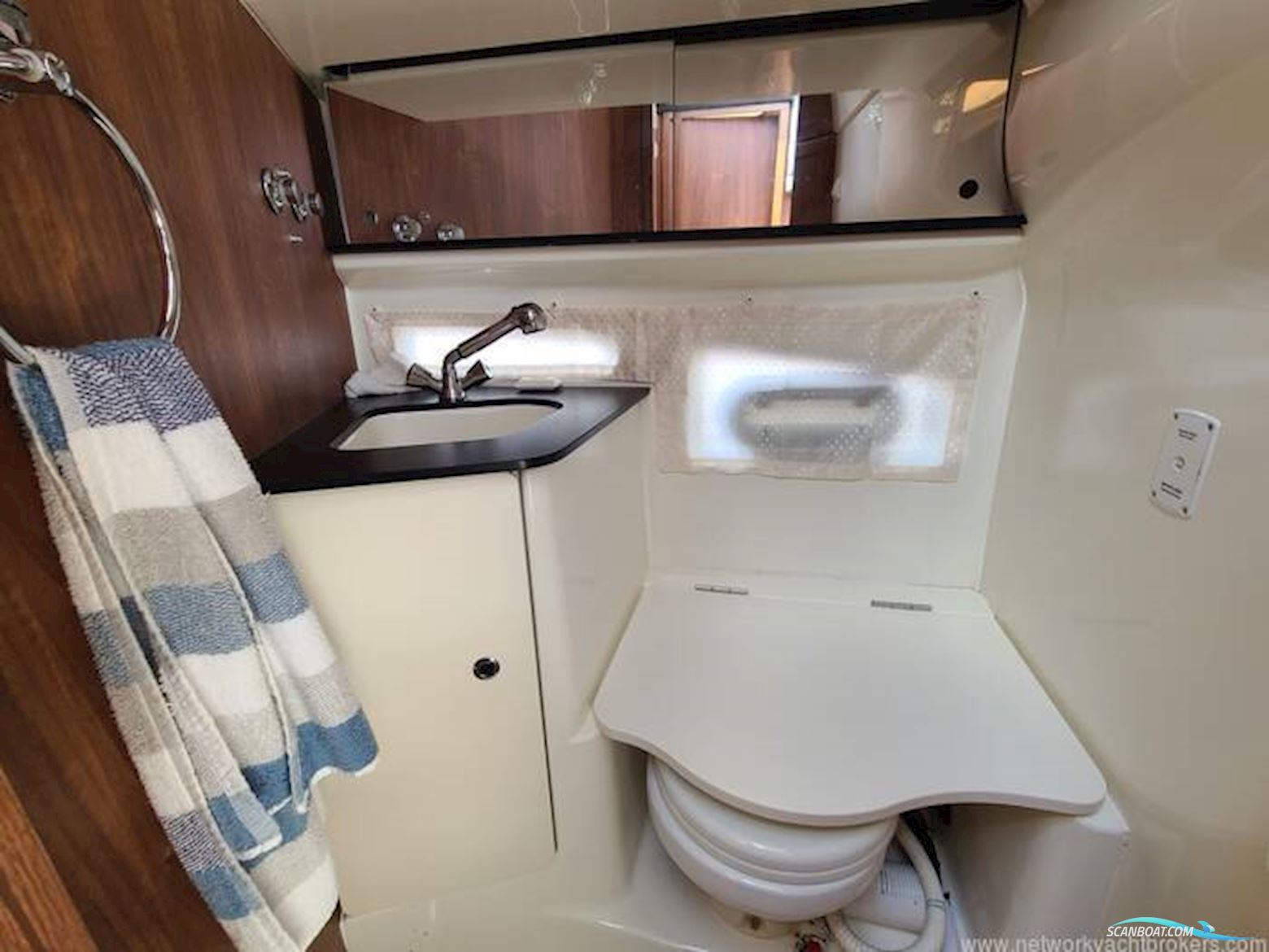 Quicksilver 855 Weekend