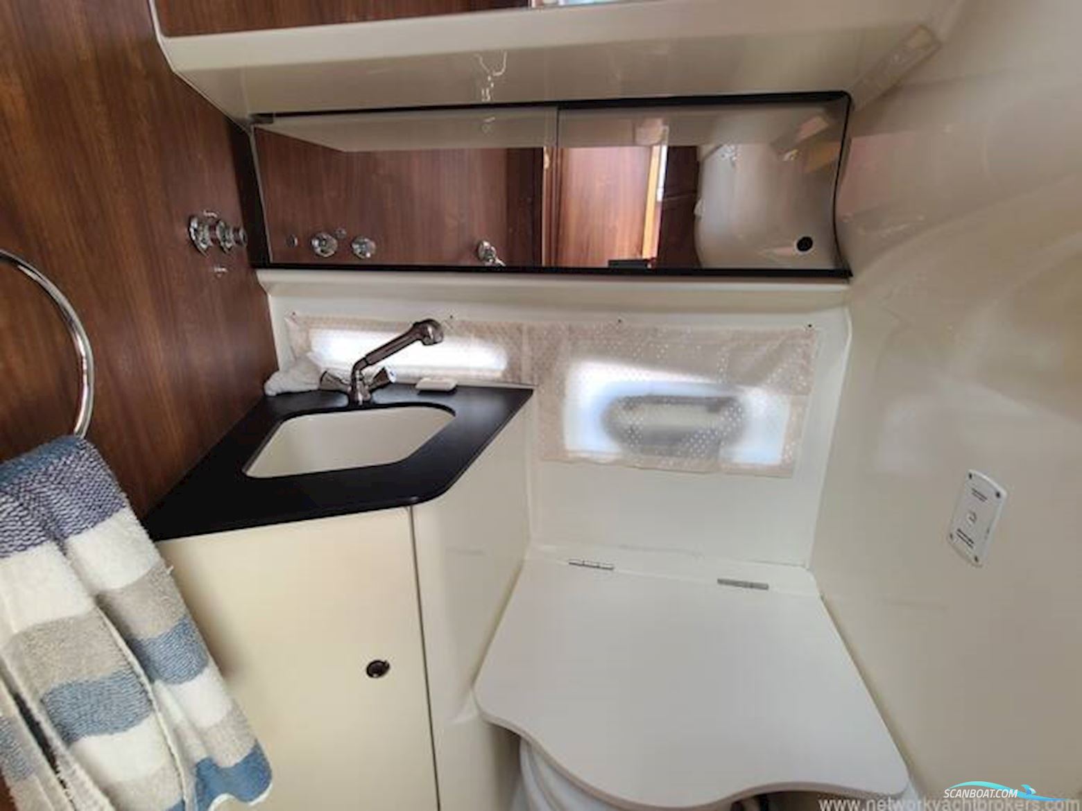 Quicksilver 855 Weekend