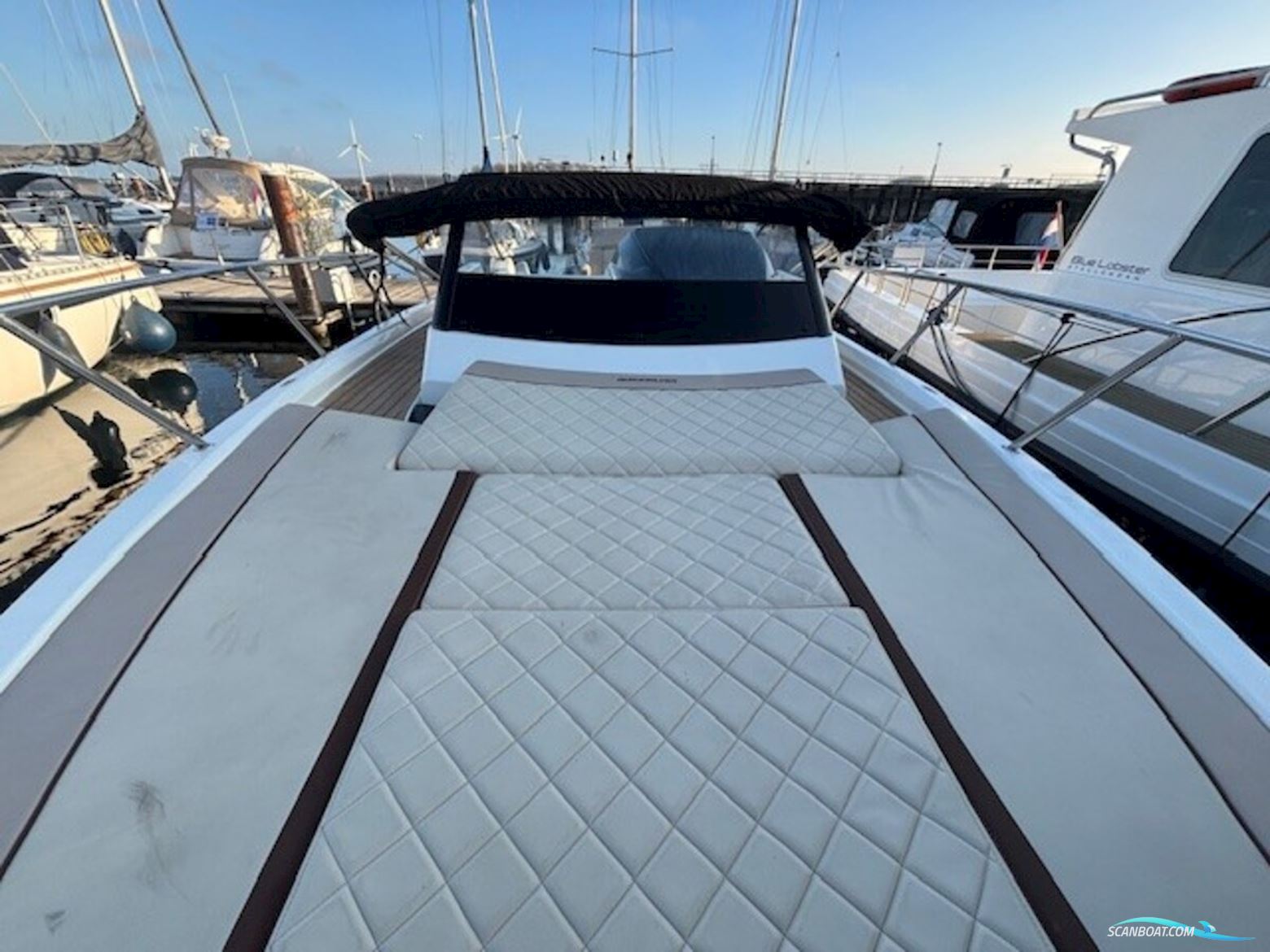 Quicksilver 875 Sundeck Active