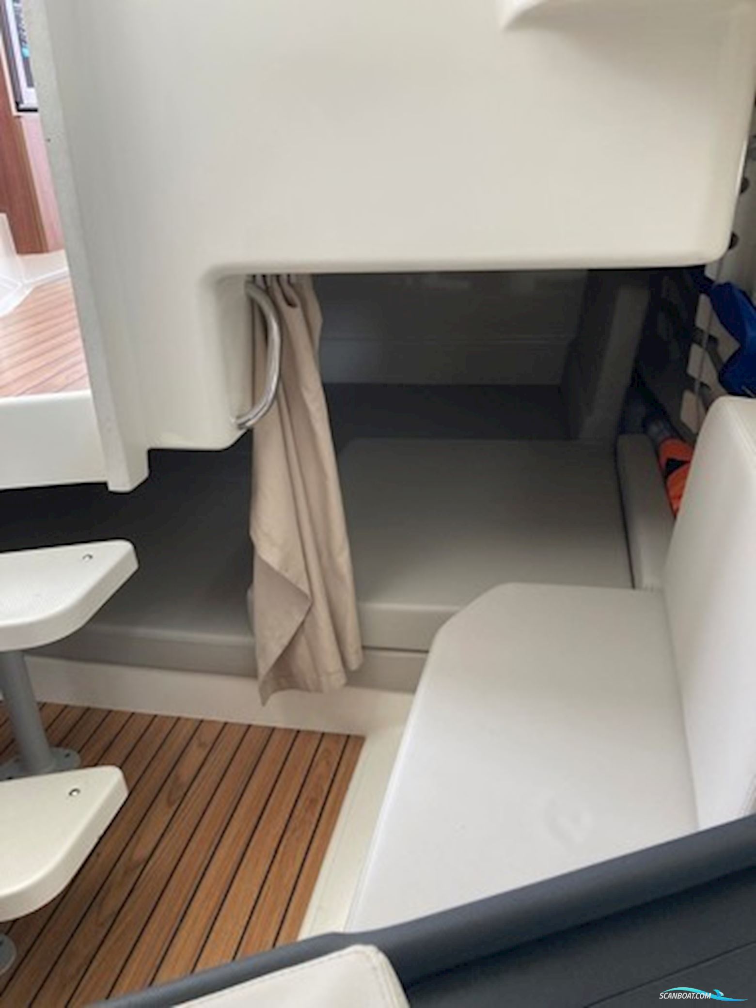 Quicksilver 905 pilothouse (twin 225)
