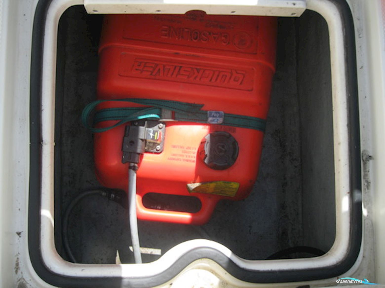 Quicksilver Activ 455 Cabin m/Mercury F50 hk EFI 4-takt og Brenderup trailer