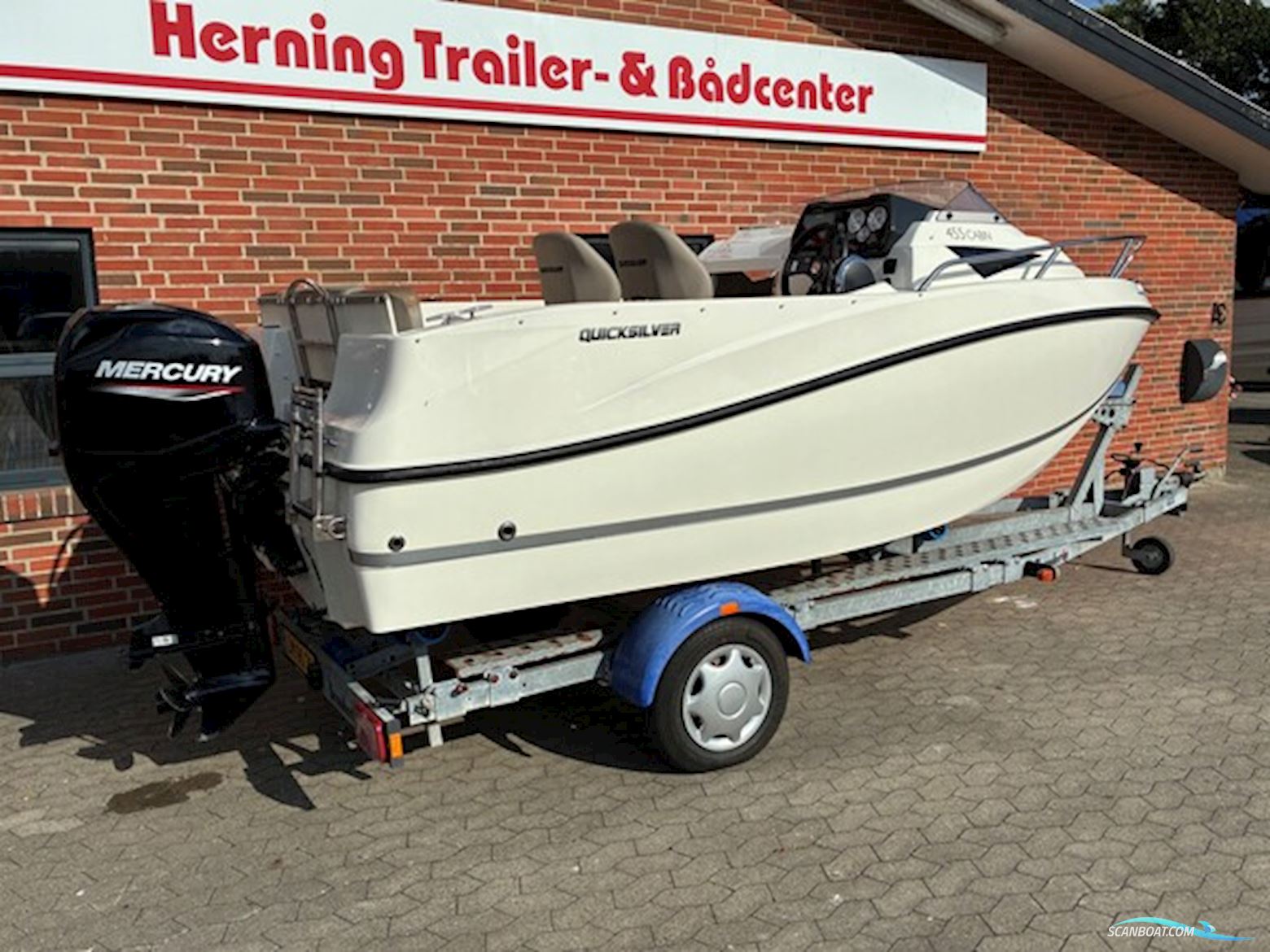 Quicksilver Activ 455 Cabin m/Mercury F60 hk EFI 4-takt 