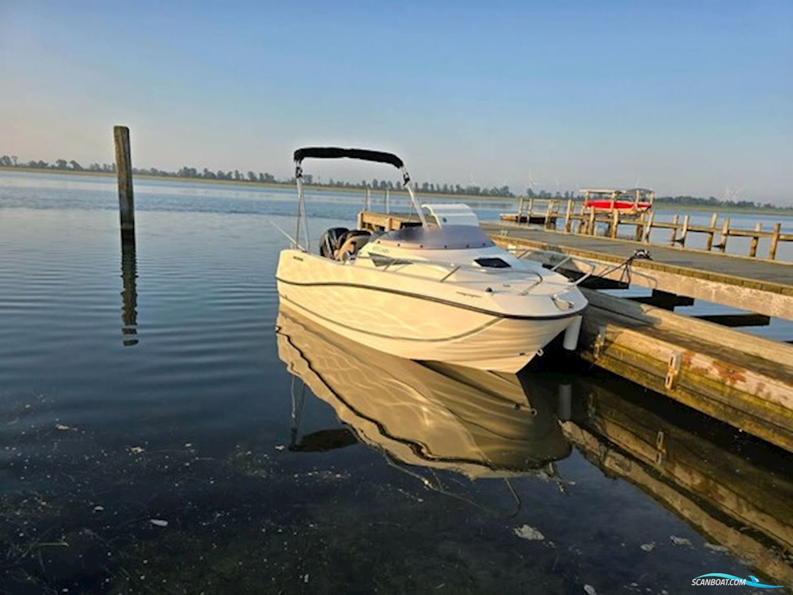 Quicksilver Activ 455 Cabin