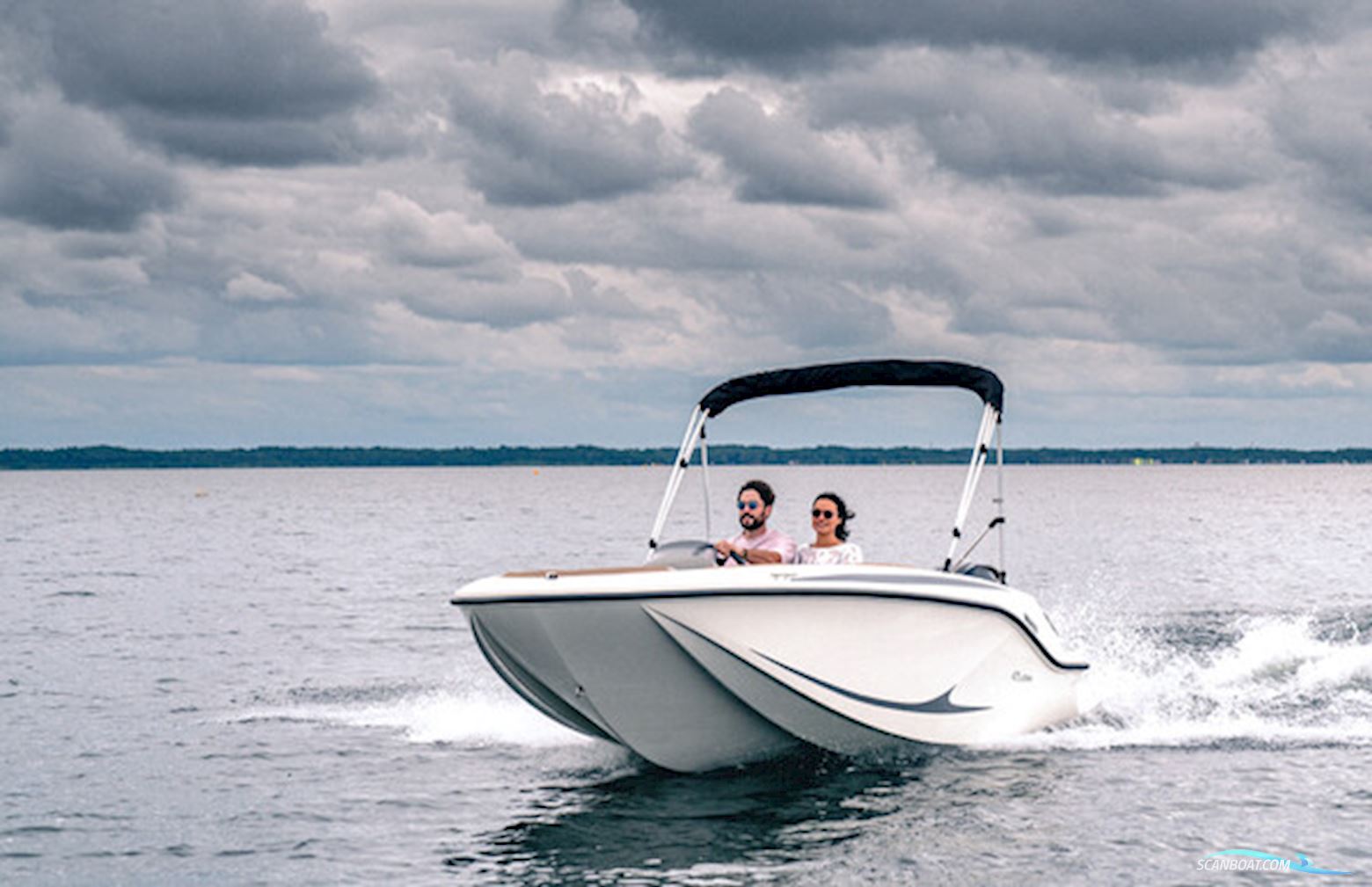 Quicksilver Activ 475 Axess Med 50 hk Mercury-Efi 4 Takt