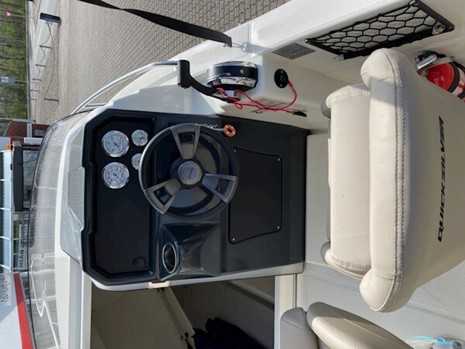 Quicksilver Activ 505 Cabin med F80 Mercury-EFI 4 takt - inkl. 1300 kg Brenderup bådtrailer 