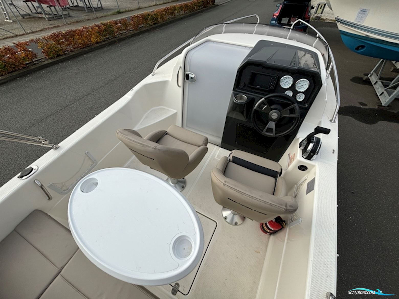 Quicksilver Activ 505 Cabin