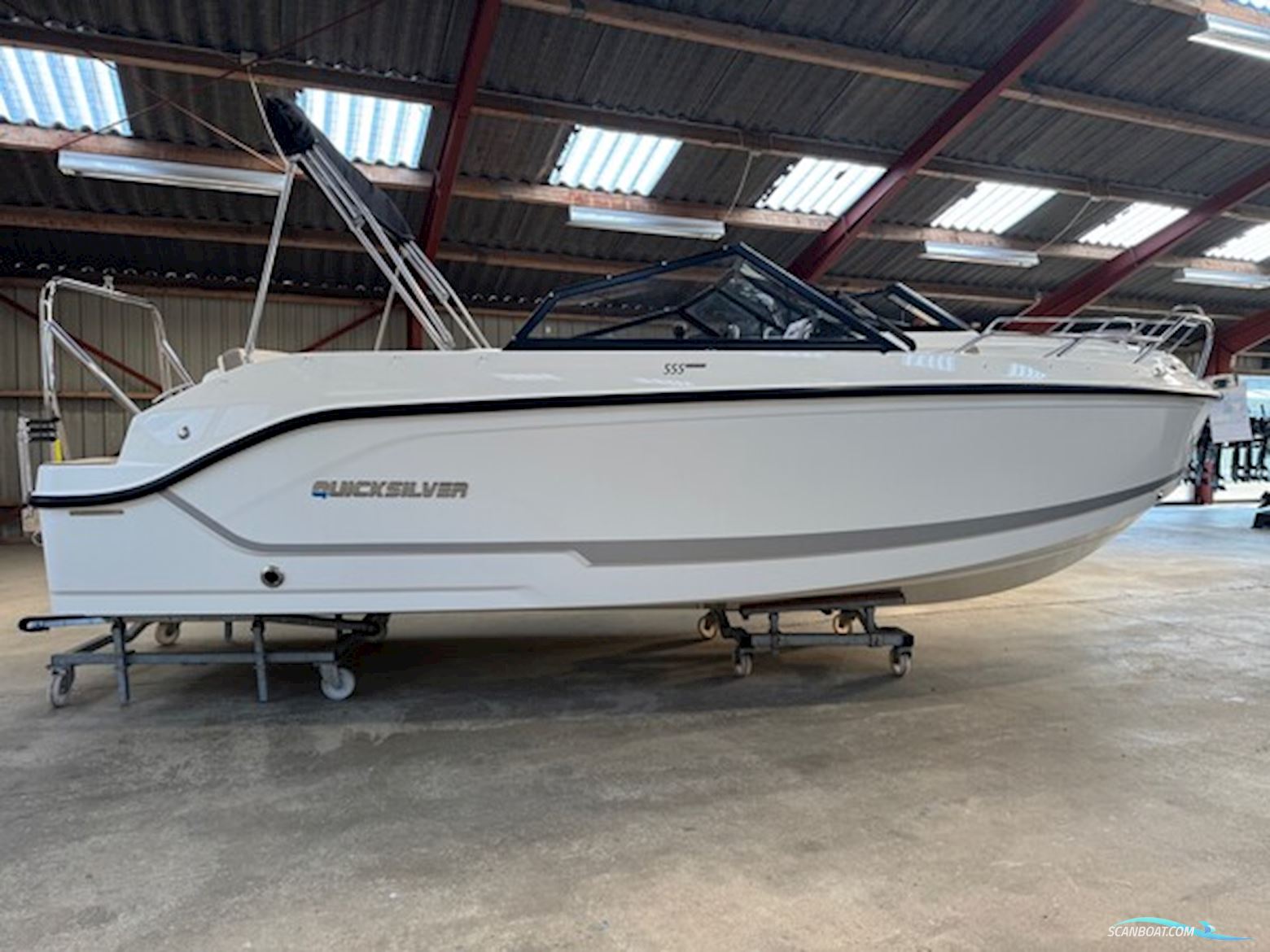 Quicksilver Activ 555 Bowrider med F115 Mercury-EFI ProXS 4 takt 2,1L - Topudstyret Motorboot 2025, Dänemark