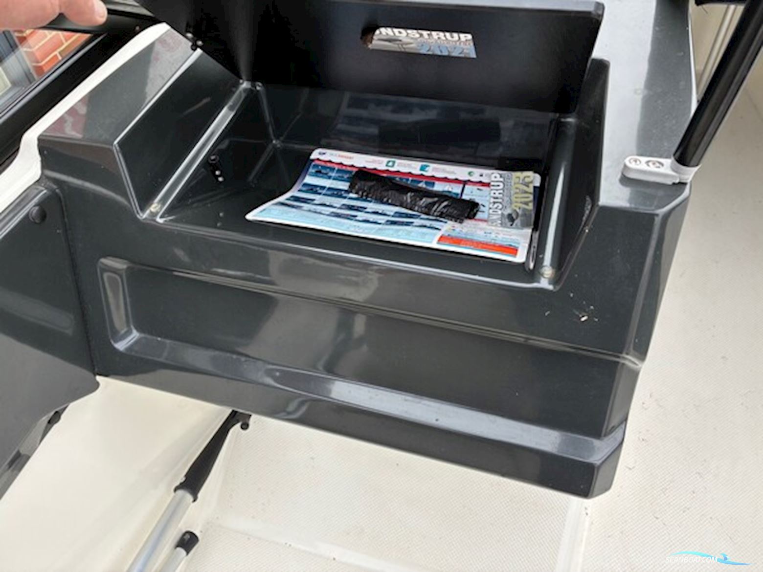 Quicksilver Activ 555 BR m/Mercury F115 hk EFI og Brenderup trailer