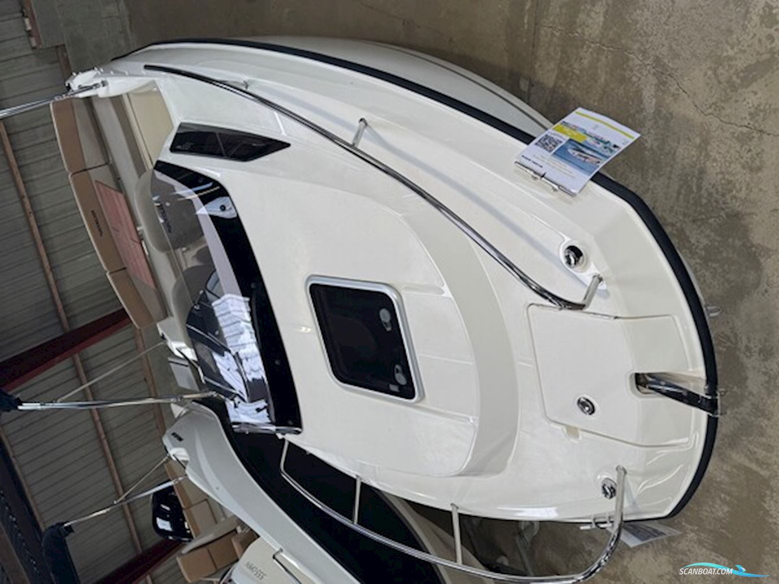 Quicksilver Activ 555 Cabin med 100 hk Mercury-EFI 4 takt 2,1L - med flot udstyr