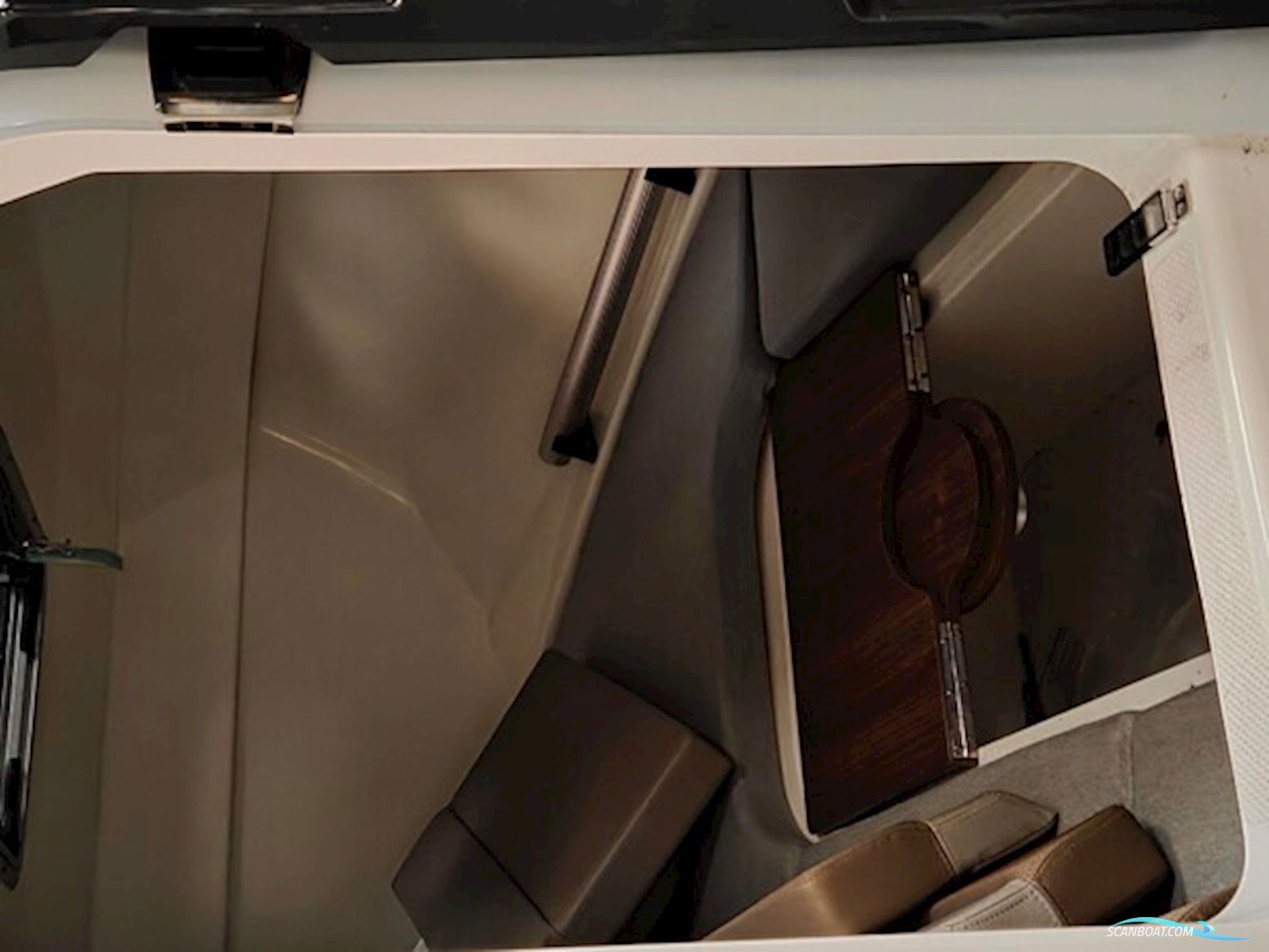 Quicksilver ACTIV 555 Cabin, Mercury F115 CT Årg. 2018