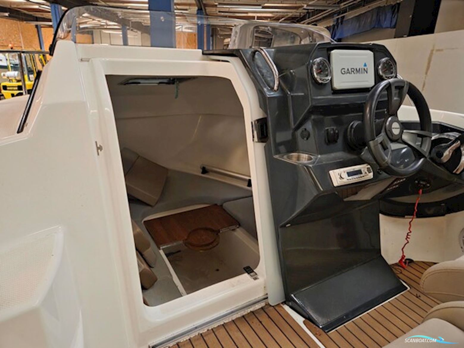 Quicksilver ACTIV 555 Cabin, Mercury F115 CT Årg. 2018