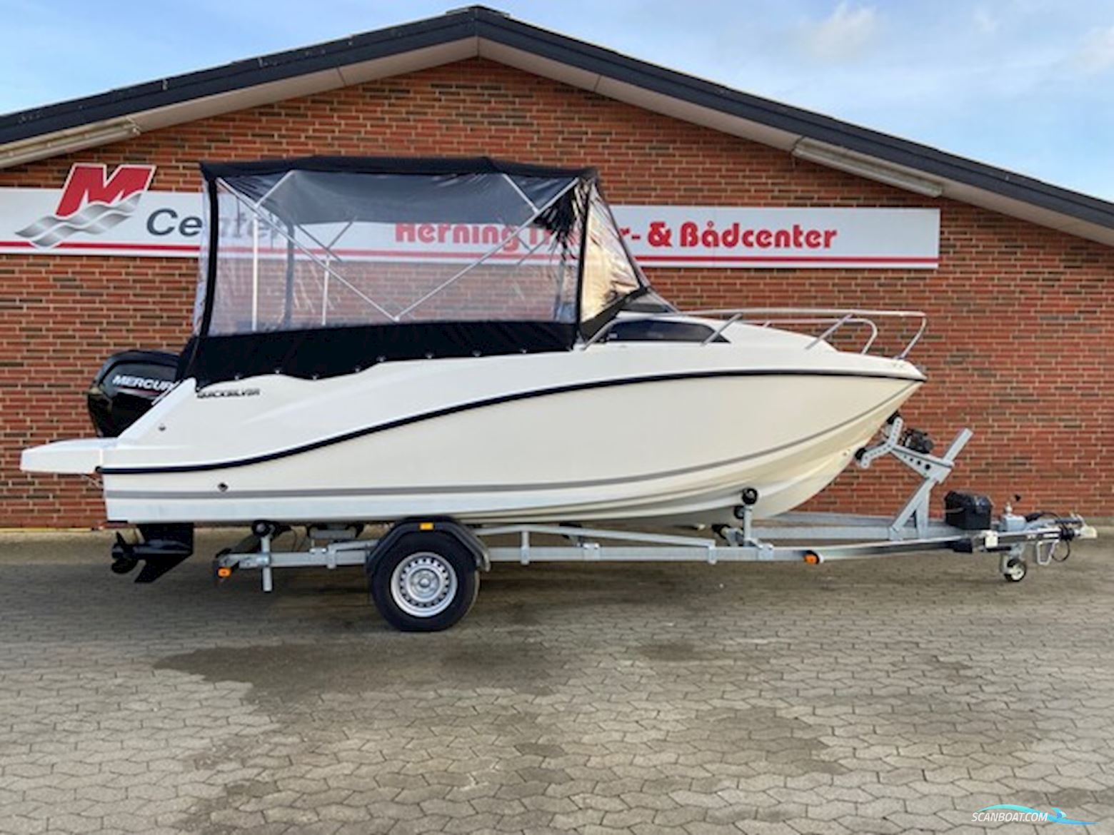 Quicksilver Activ 555 Cabin m/Mercury F115 hk og Brenderup Trailer Motorboot 2024, mit Mercury motor, Dänemark