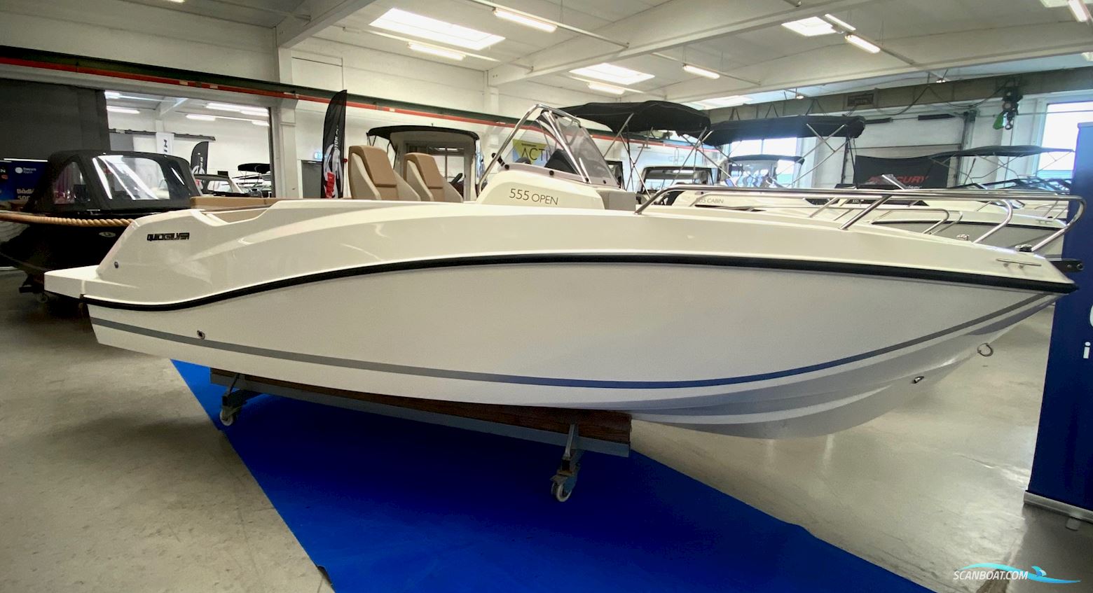 Quicksilver Activ 555 Open NY Motorboot 2025, Dänemark