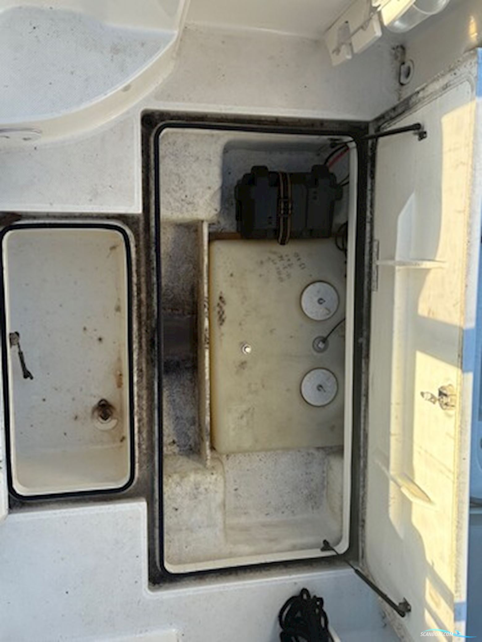 Quicksilver Activ 555 Pilothouse m/Mercury F100 hk 4-takt og Scandic trailer