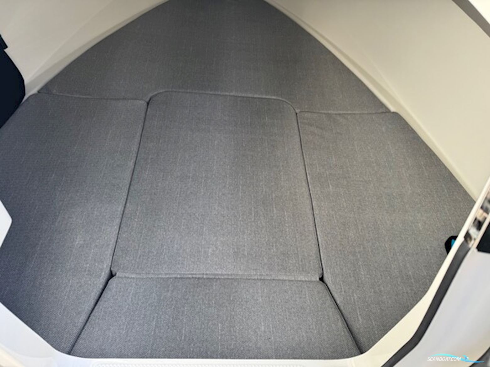 Quicksilver Activ 605 Cruiser med F150 Mercury-EFI 3,0L XL 4 takt Exclusive Deluxe Line