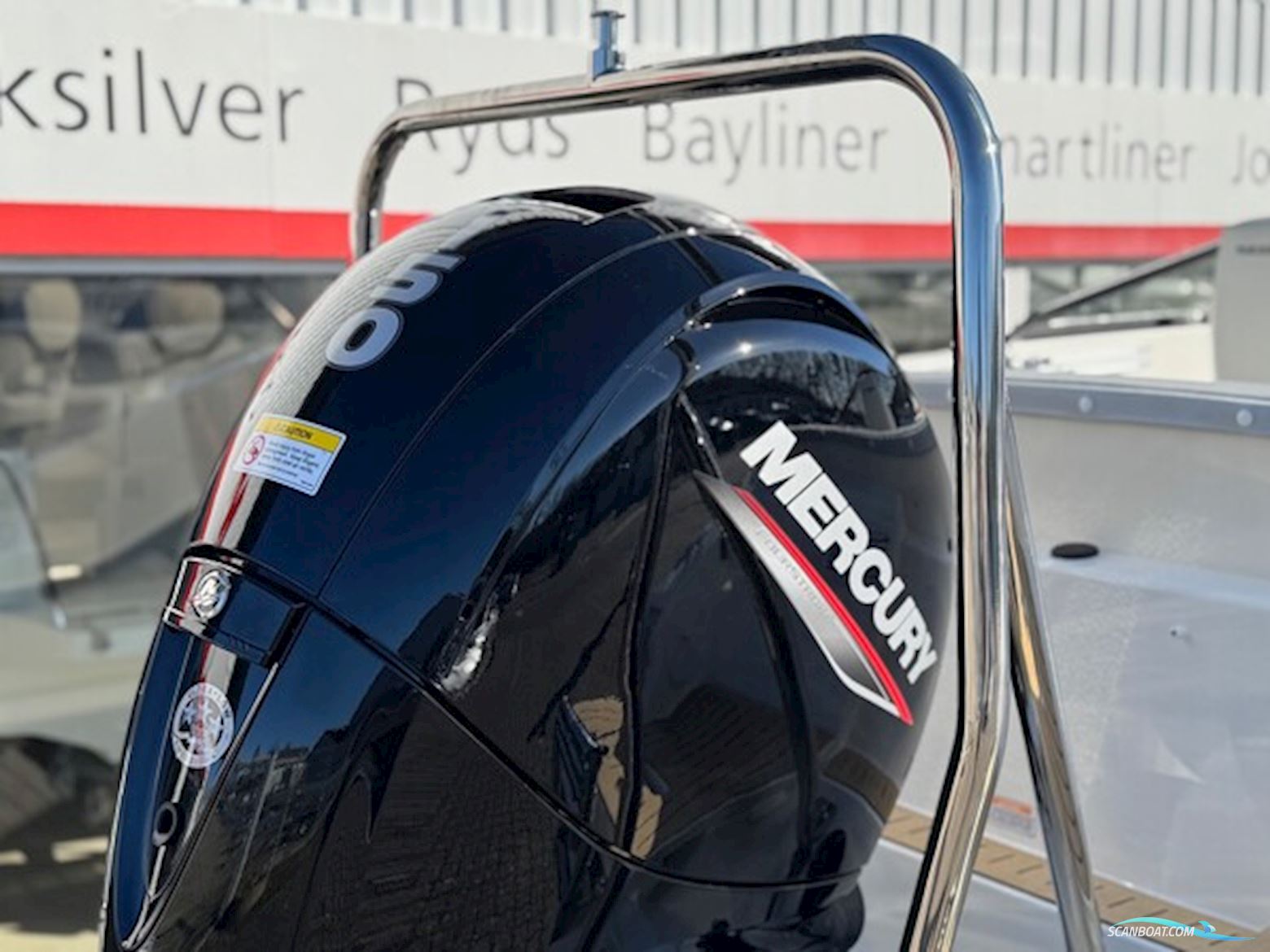 Quicksilver Activ 605 Cruiser med F150 Mercury-EFI 3,0L XL 4 takt Exclusive Deluxe Line