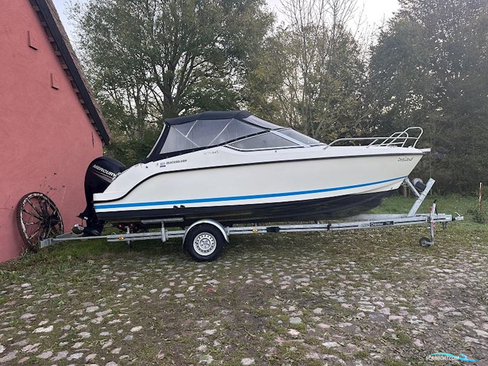 Quicksilver Activ 645 Motorboot 2014, mit Mercury F150 motor, Deutschland