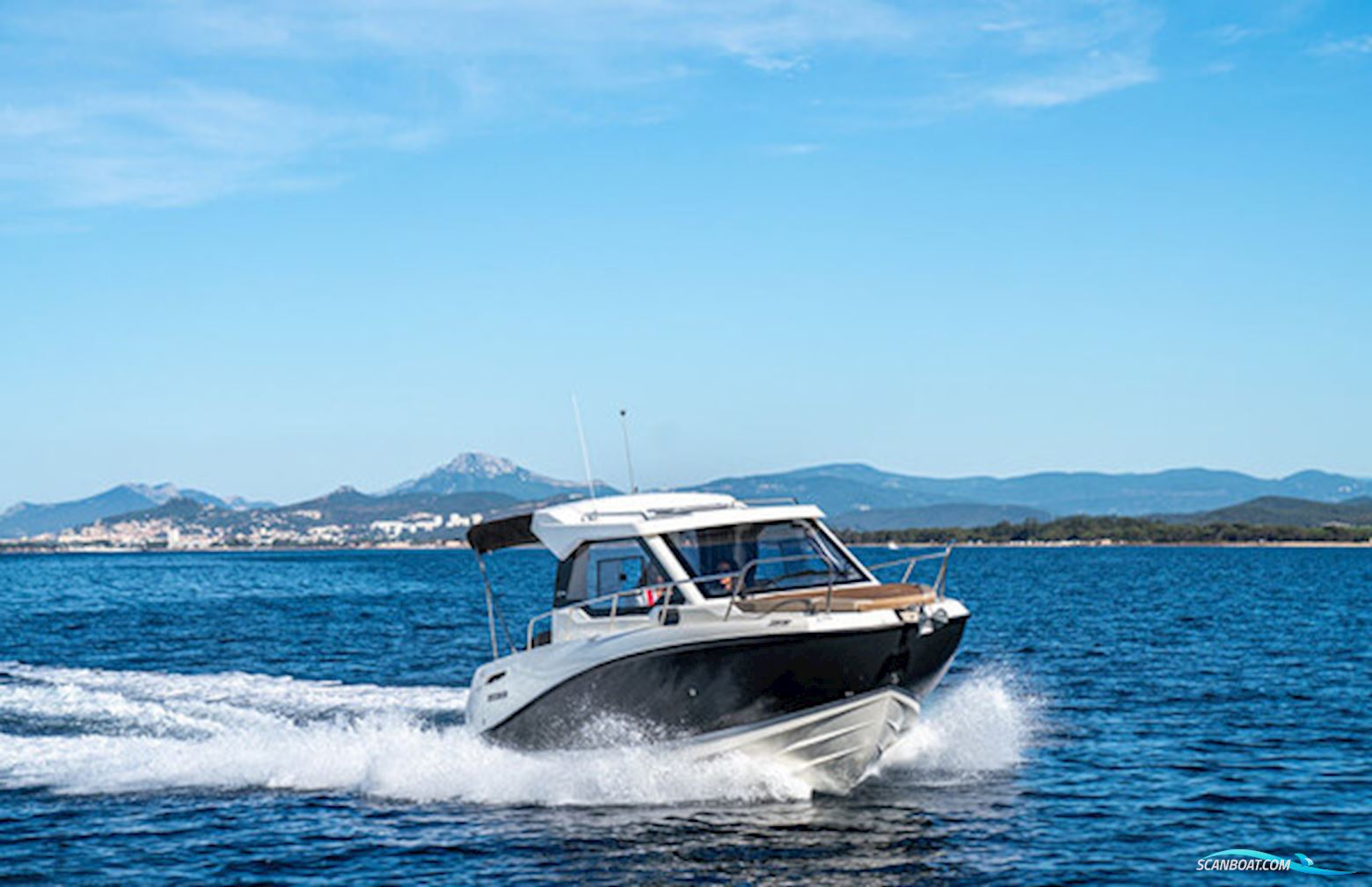 Quicksilver Activ 675 Weekend med F200 Mercury DS XL V6 - INKL. udstyr - KAMPAGNE PRIS