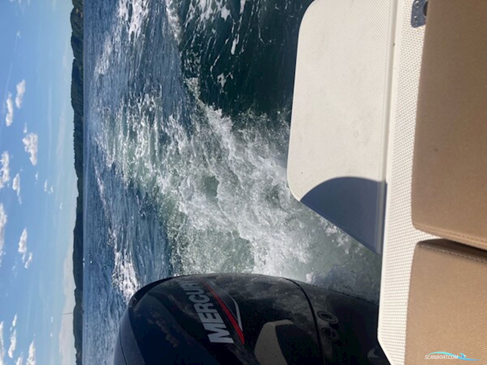 Quicksilver Activ 675 Weekend Med F200 Mercury DS XL V6 - Med Flot Udstyr -