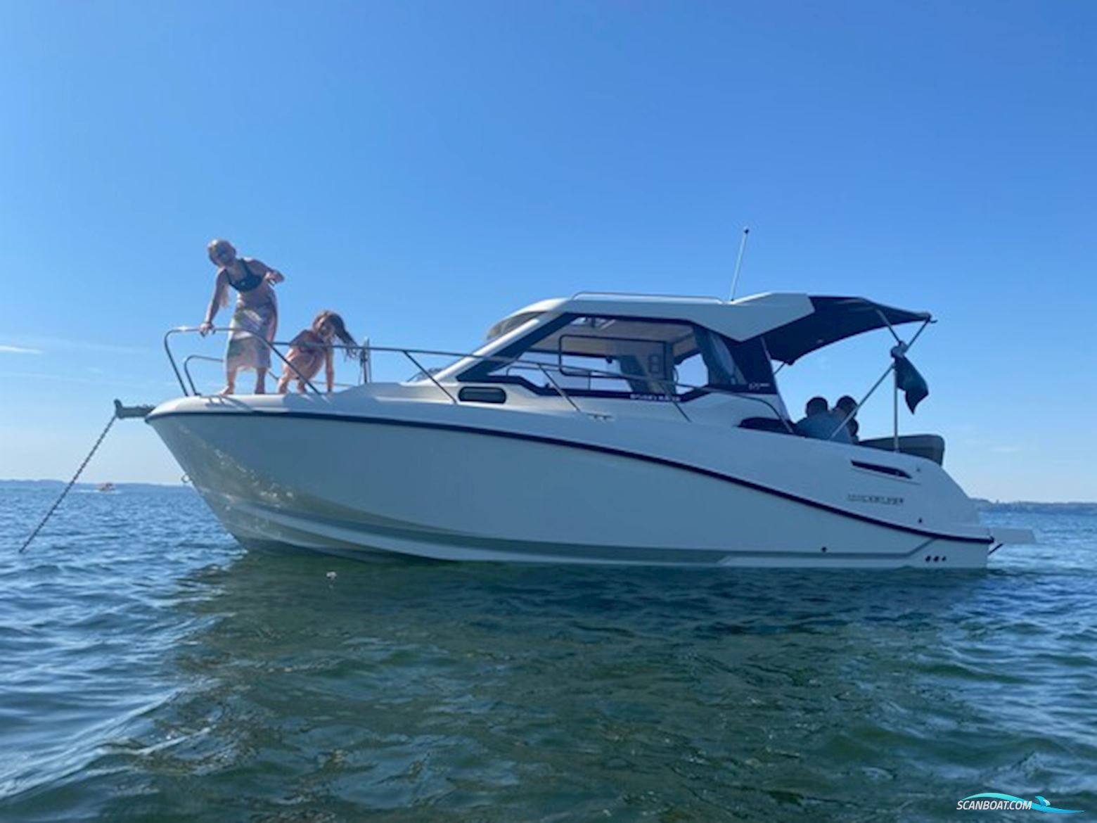 Quicksilver Activ 675 Weekend Med F200 Mercury DS XL V6 - Med Flot Udstyr -