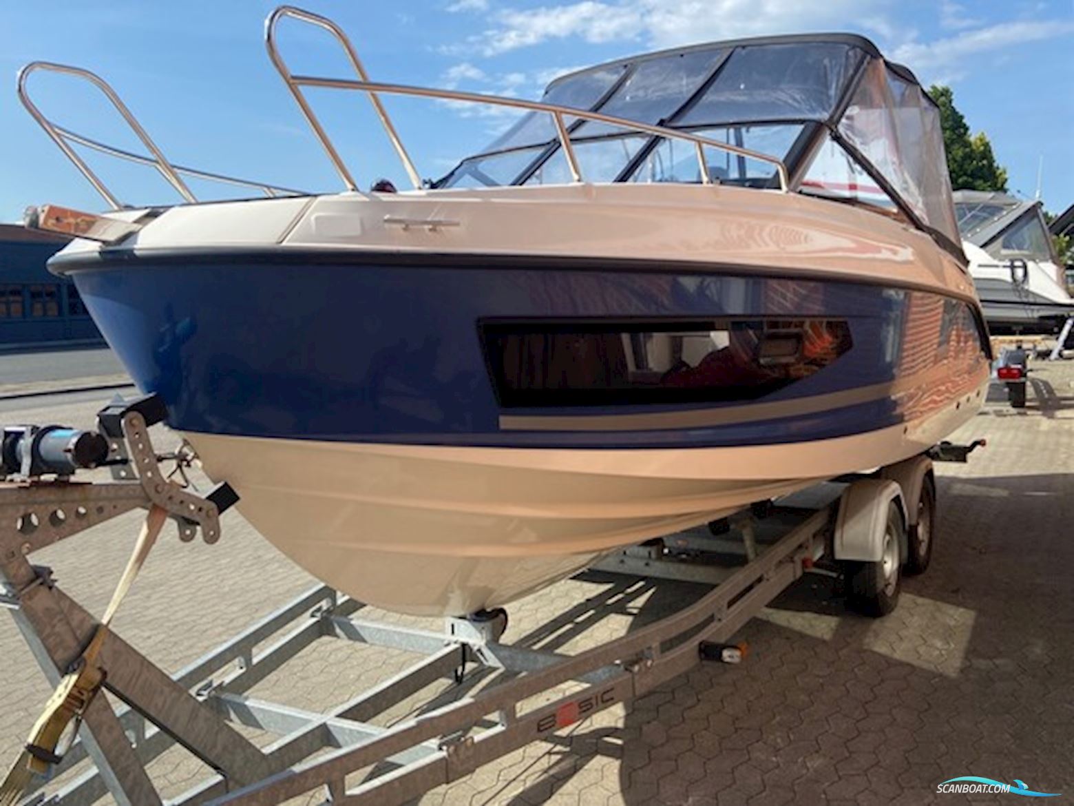 Quicksilver Activ 755 Cruiser m/Mercury F250 hk Pro XS 4-takt og Brenderup trailer