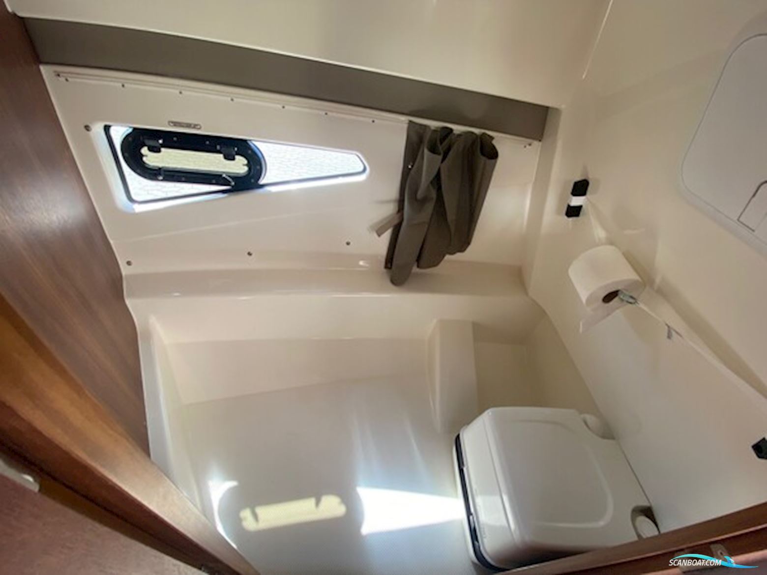 Quicksilver Activ 755 Cruiser m/Mercury F250 hk Pro XS 4-takt og Brenderup trailer