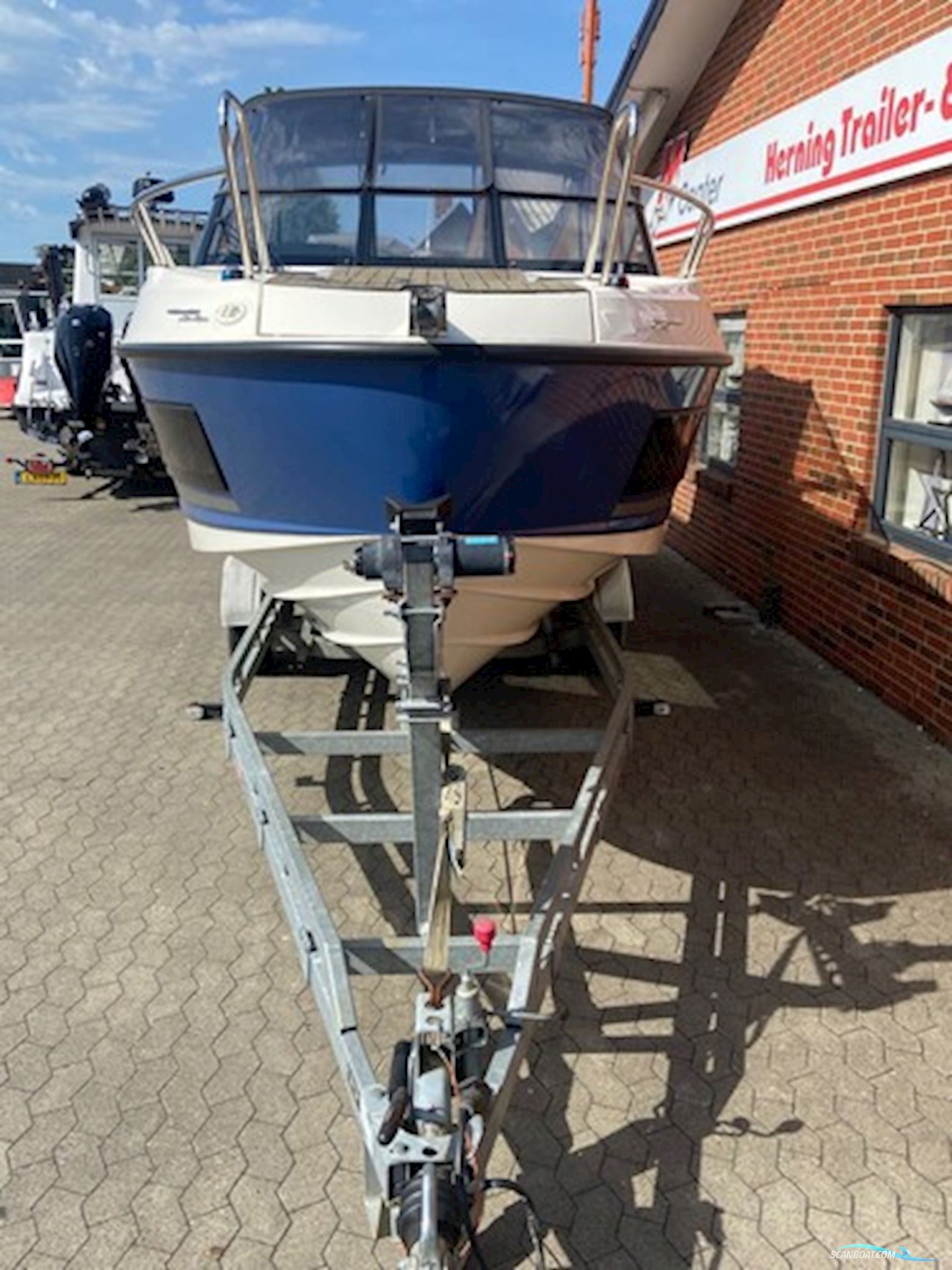 Quicksilver Activ 755 Cruiser m/Mercury F250 hk Pro XS 4-takt og Brenderup trailer