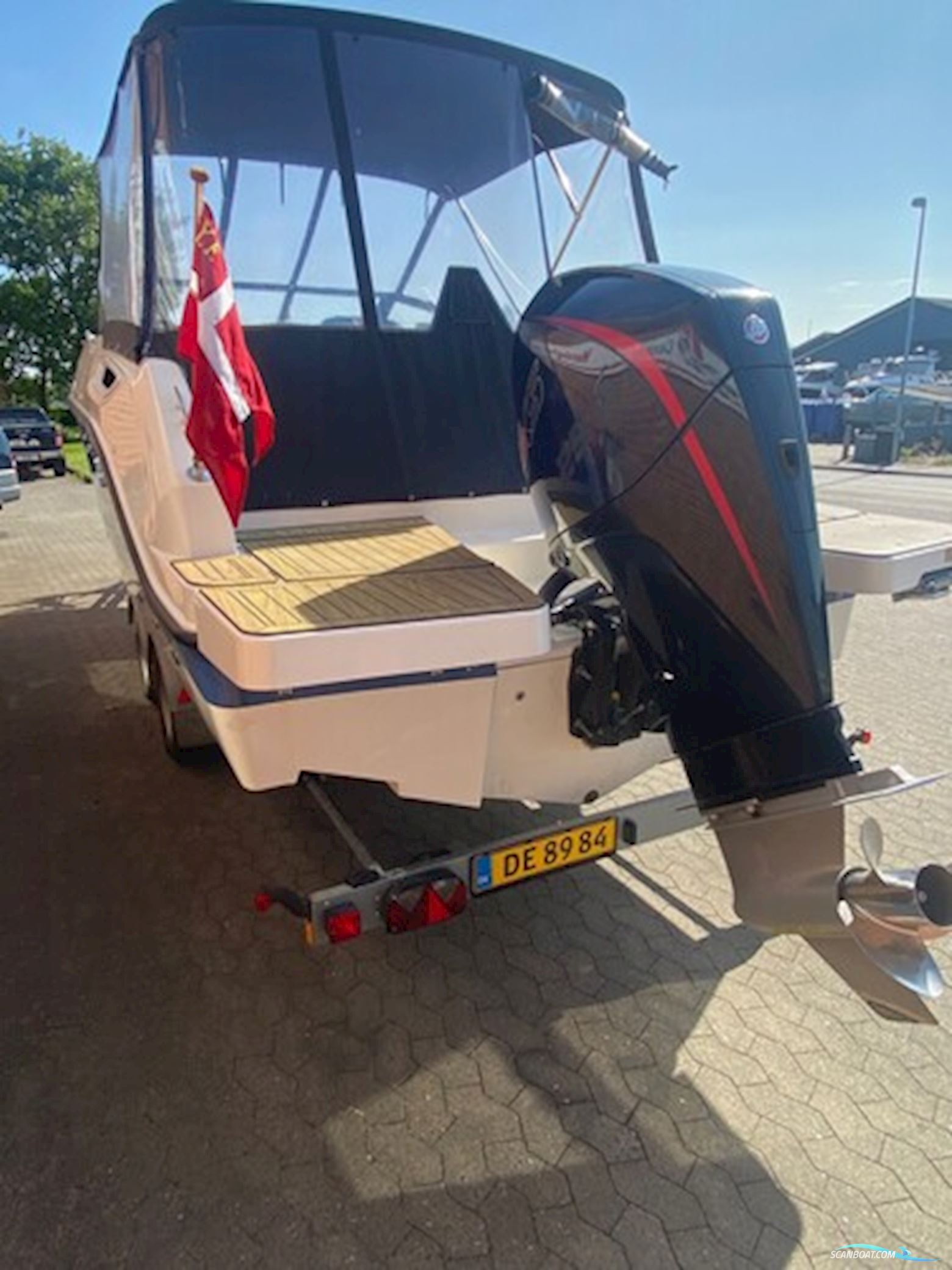 Quicksilver Activ 755 Cruiser m/Mercury F250 hk Pro XS 4-takt og Brenderup trailer