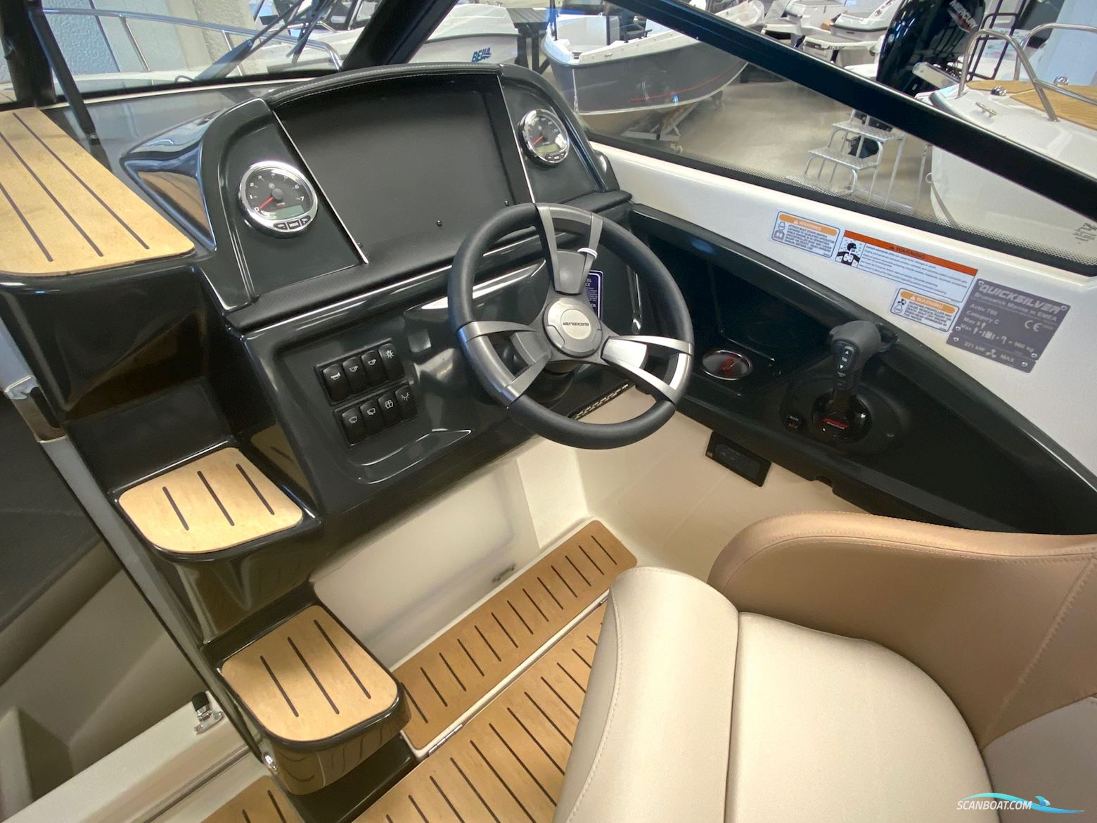 Quicksilver Activ 755 Cruiser