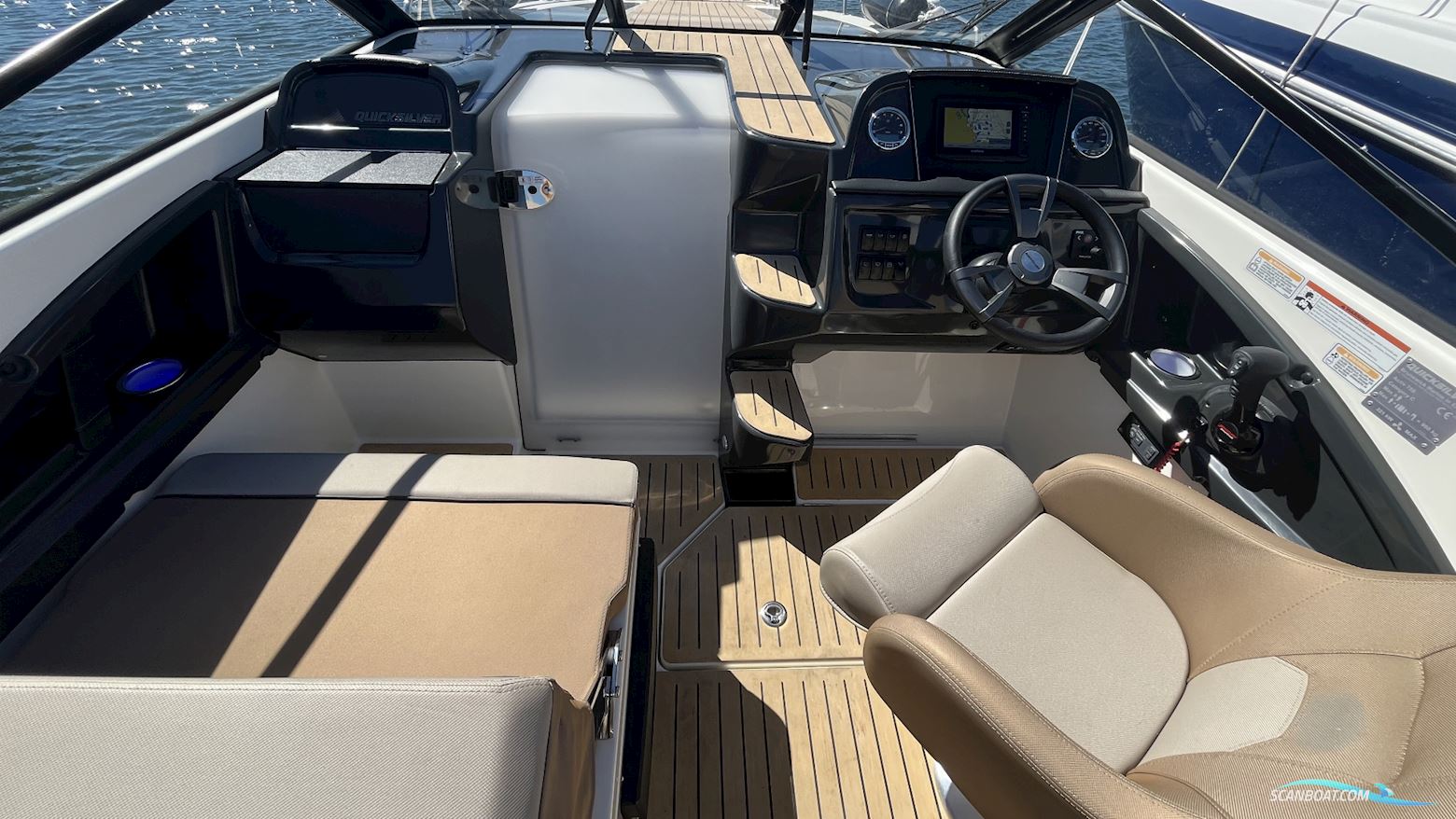 Quicksilver Activ 755 Cruiser