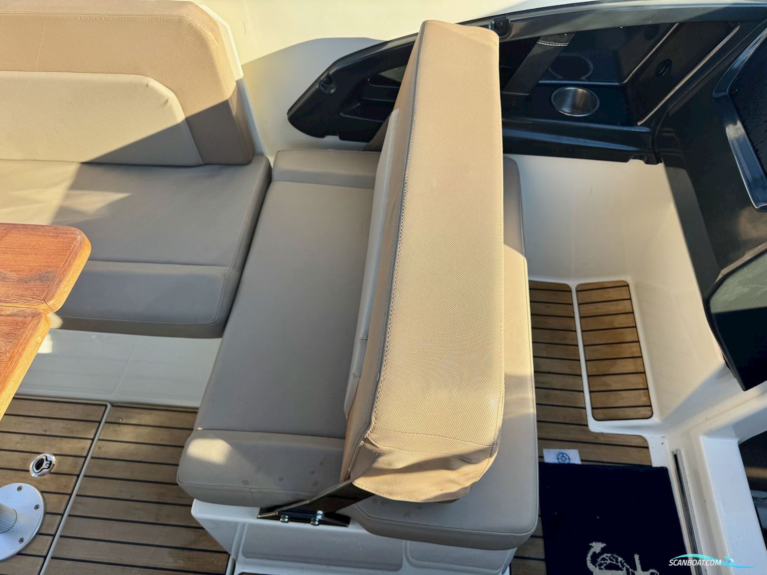 Quicksilver Activ 755 Cruiser